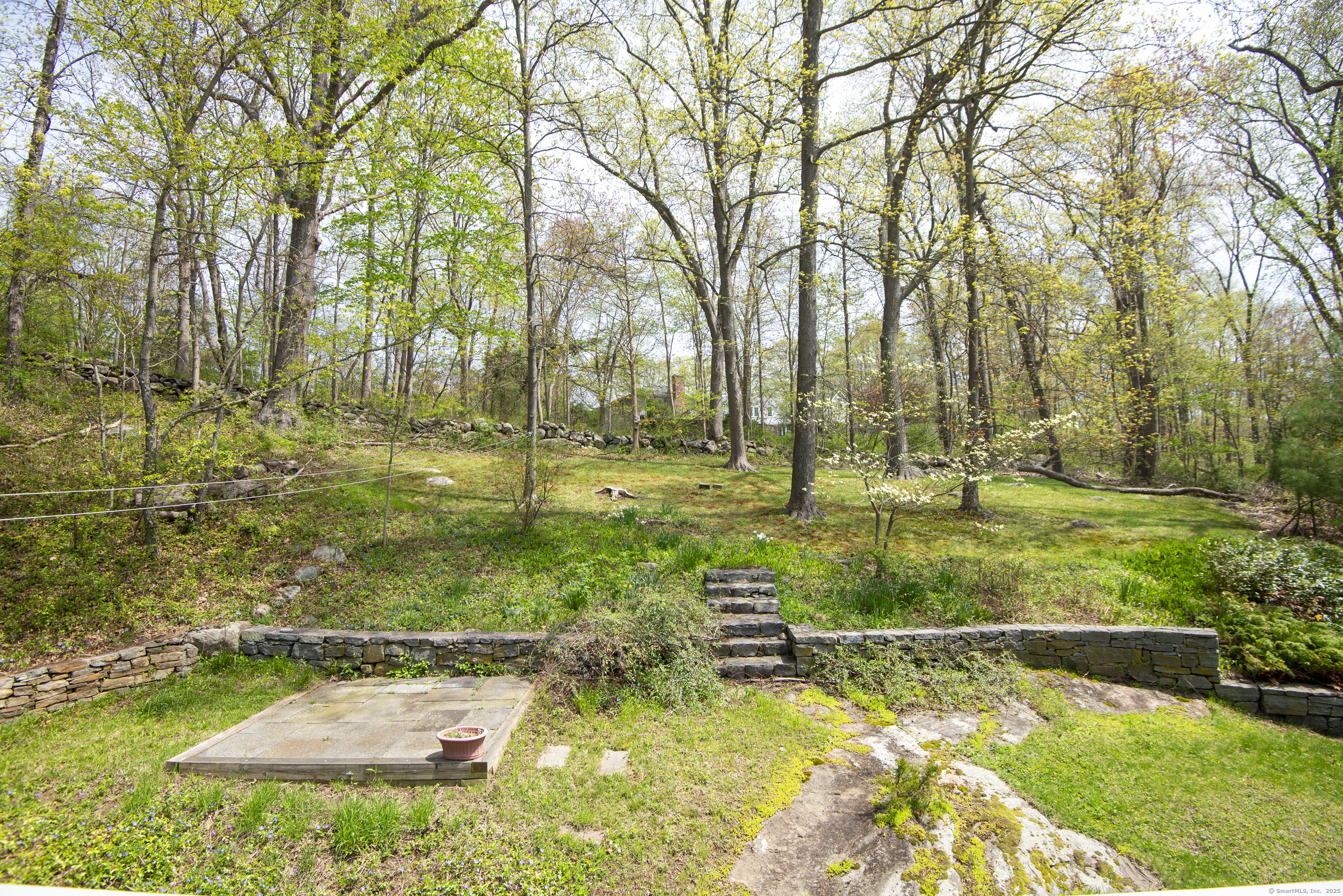 102 Colonial, Guilford, Connecticut 06437