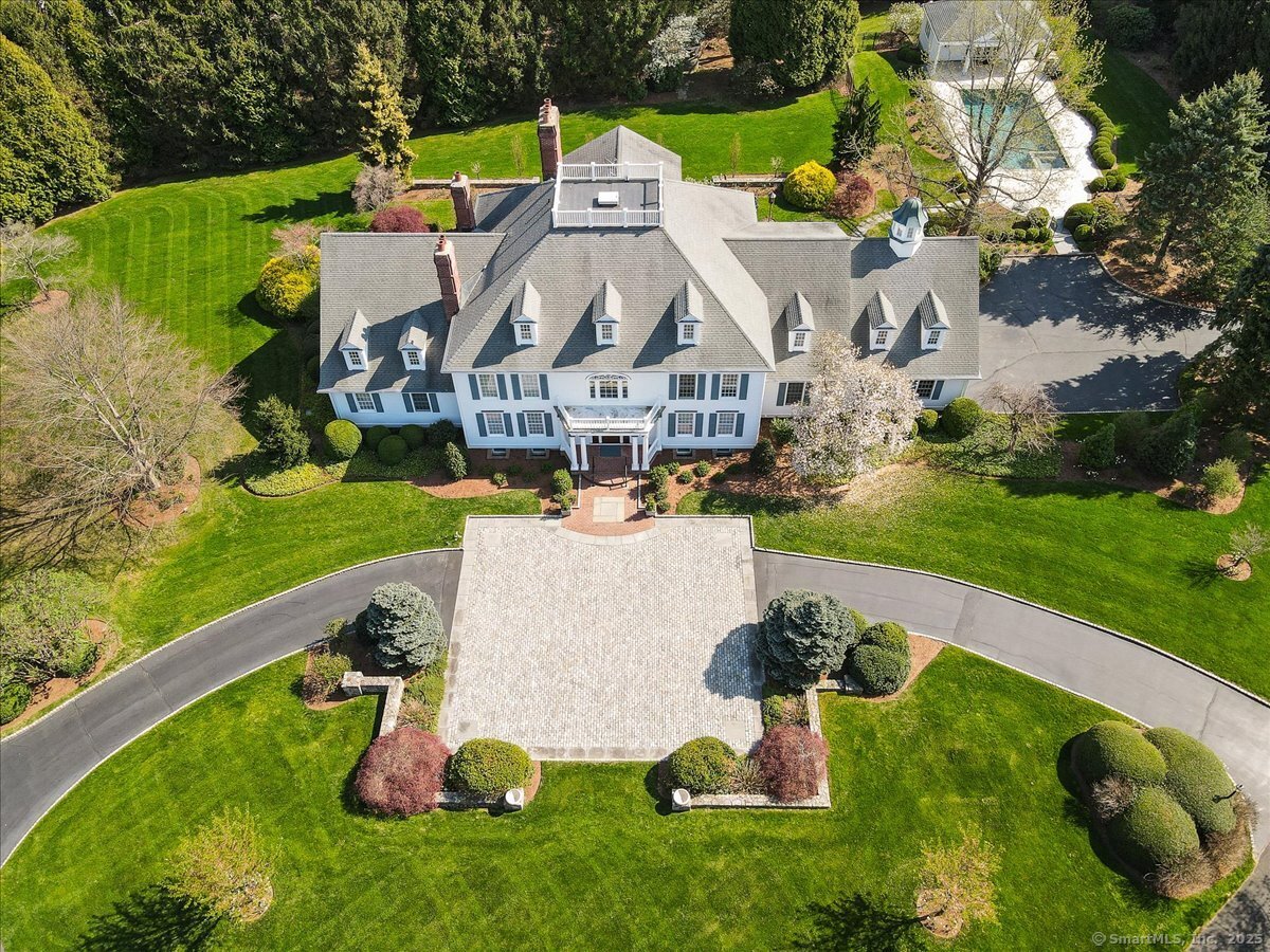 21 Queens Grant, Fairfield, Connecticut 06824