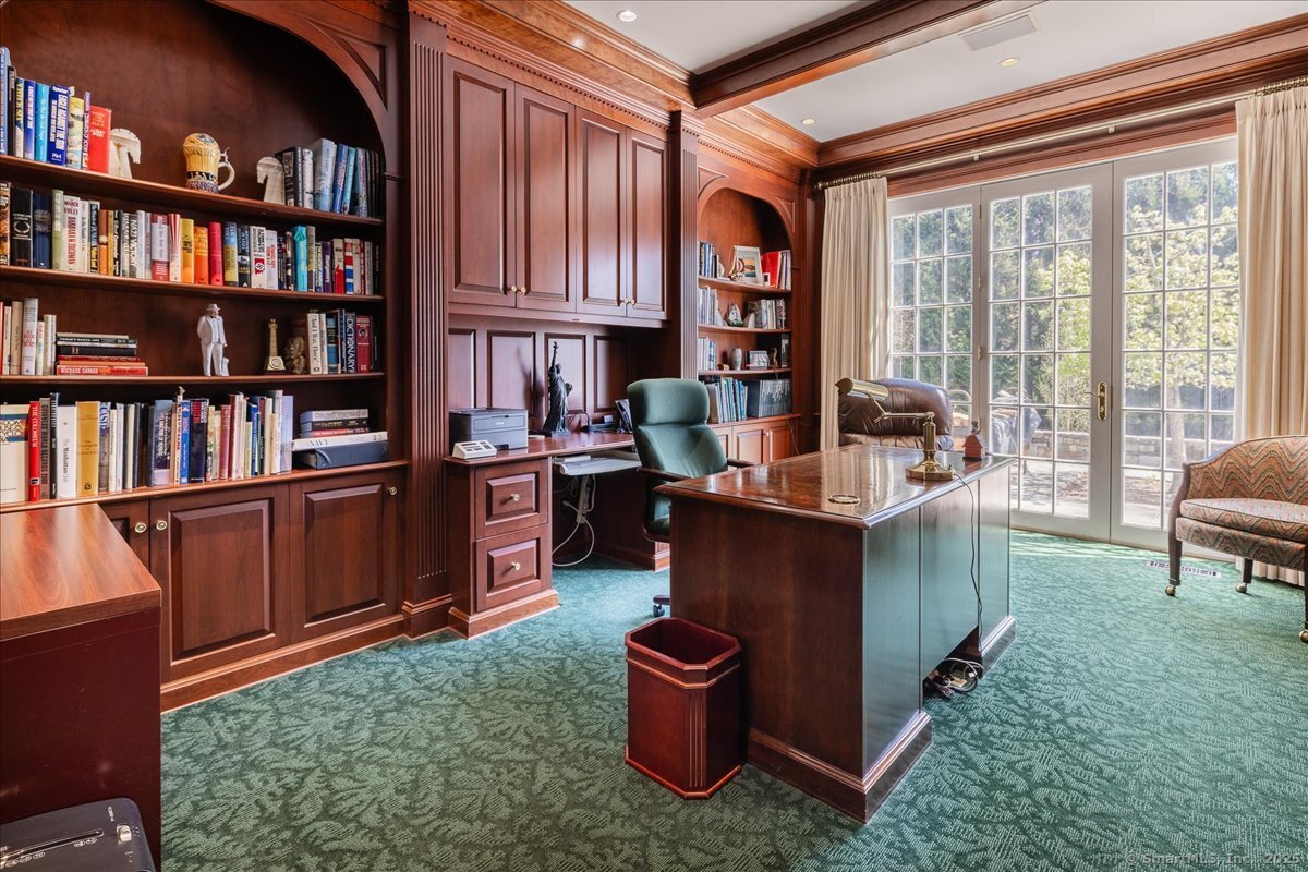 21 Queens Grant, Fairfield, Connecticut 06824