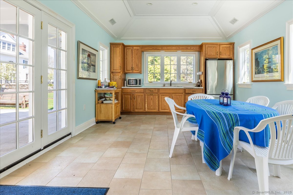 21 Queens Grant, Fairfield, Connecticut 06824