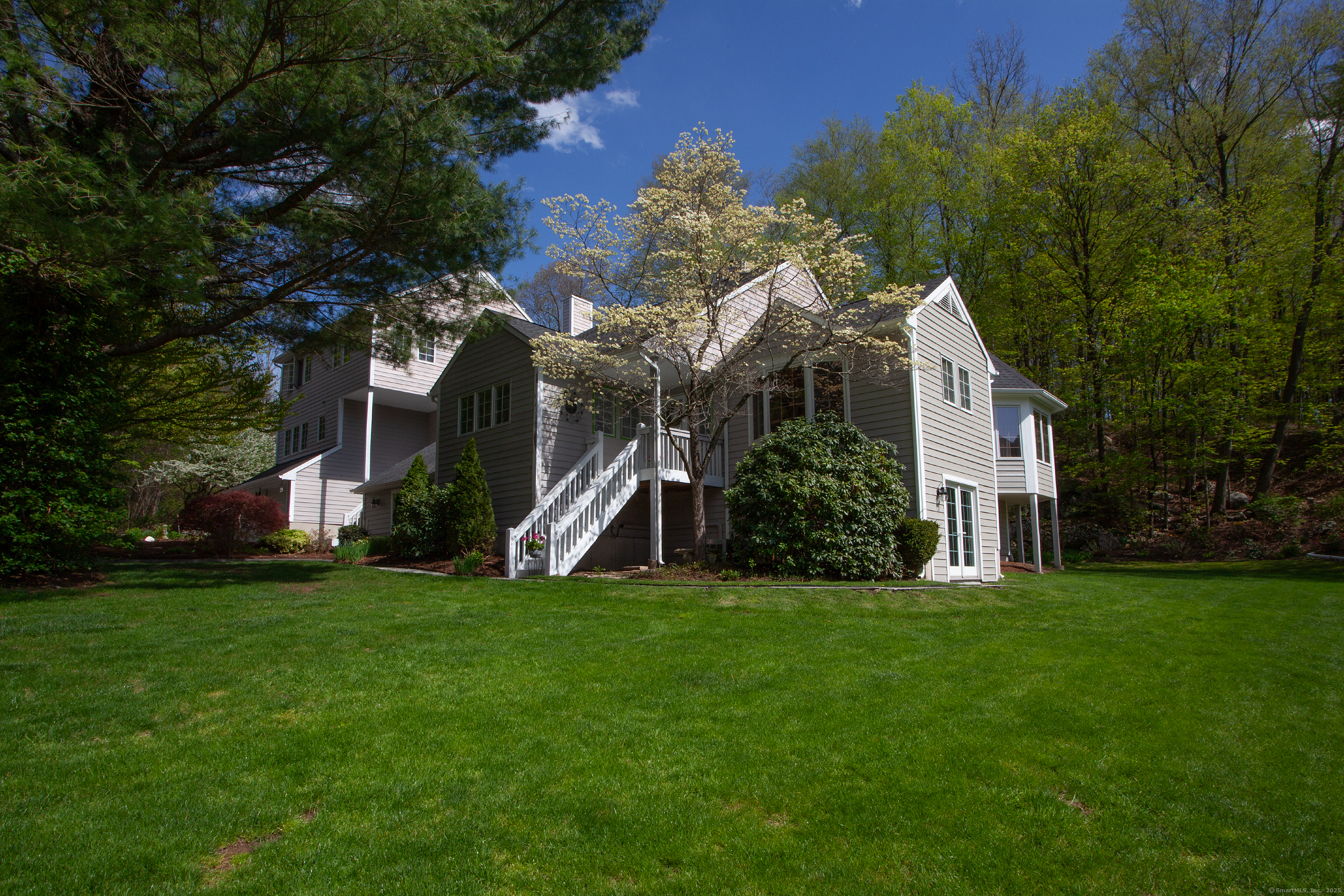 128 Winterbourne Lane Canton CT
