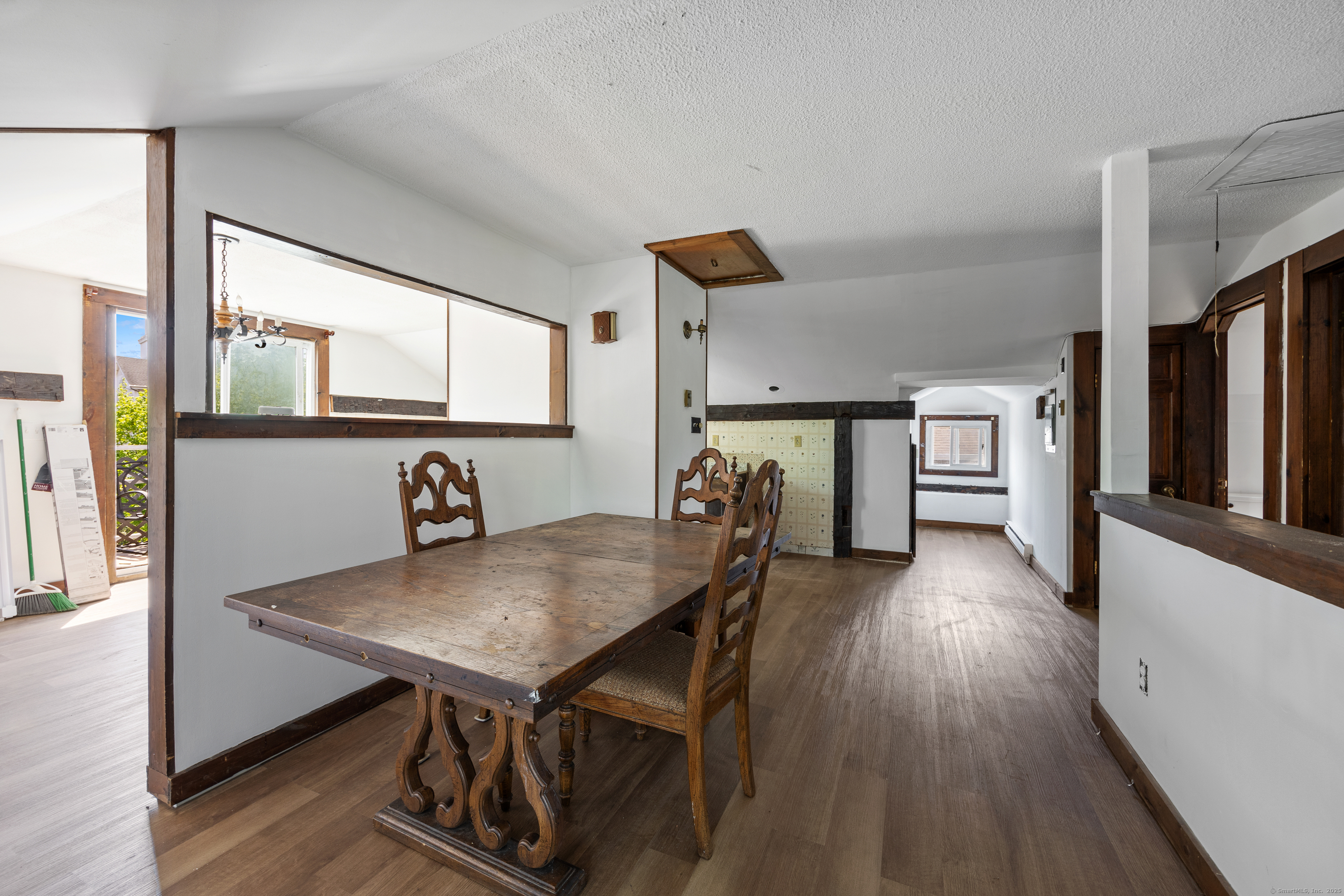 16 High, Meriden, Connecticut 06450