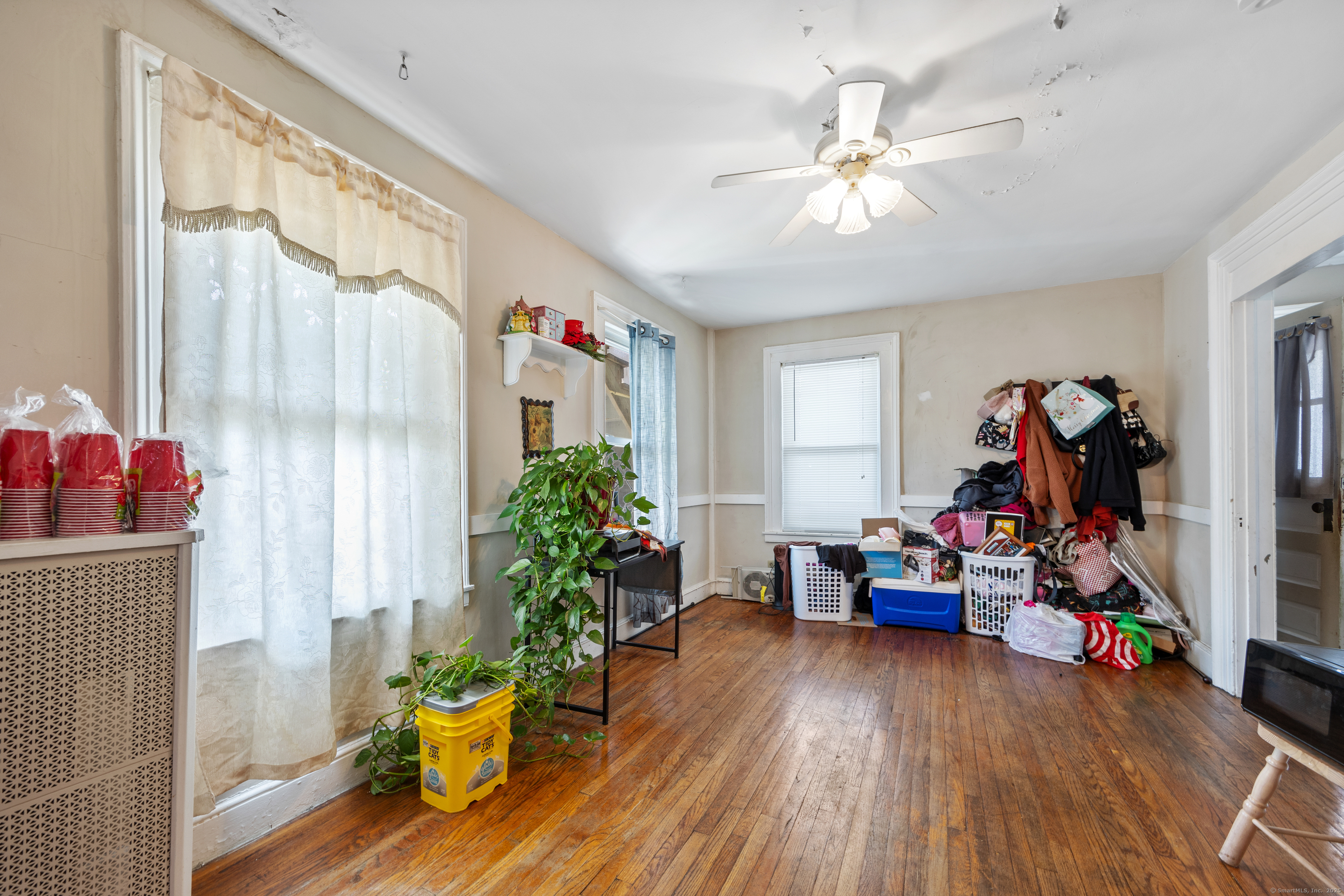16 High, Meriden, Connecticut 06450