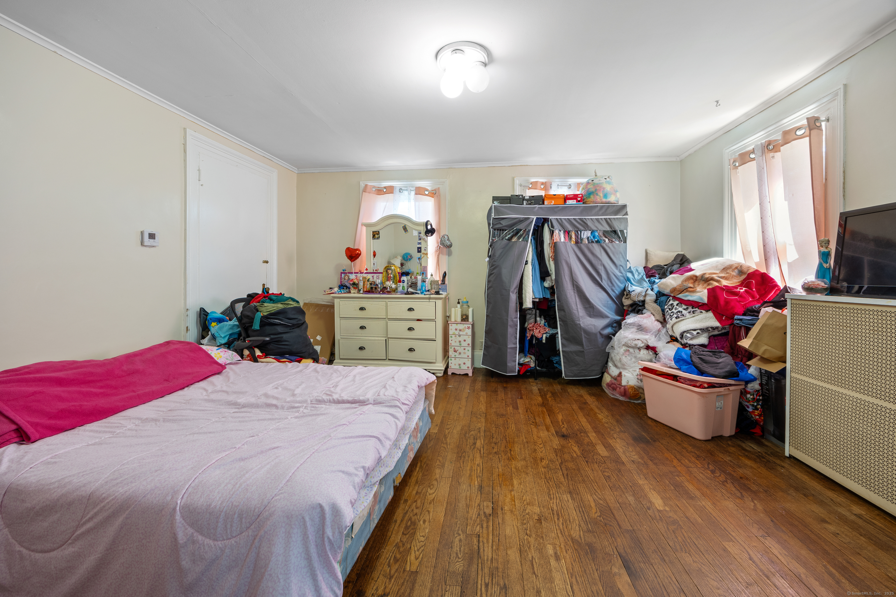 16 High, Meriden, Connecticut 06450