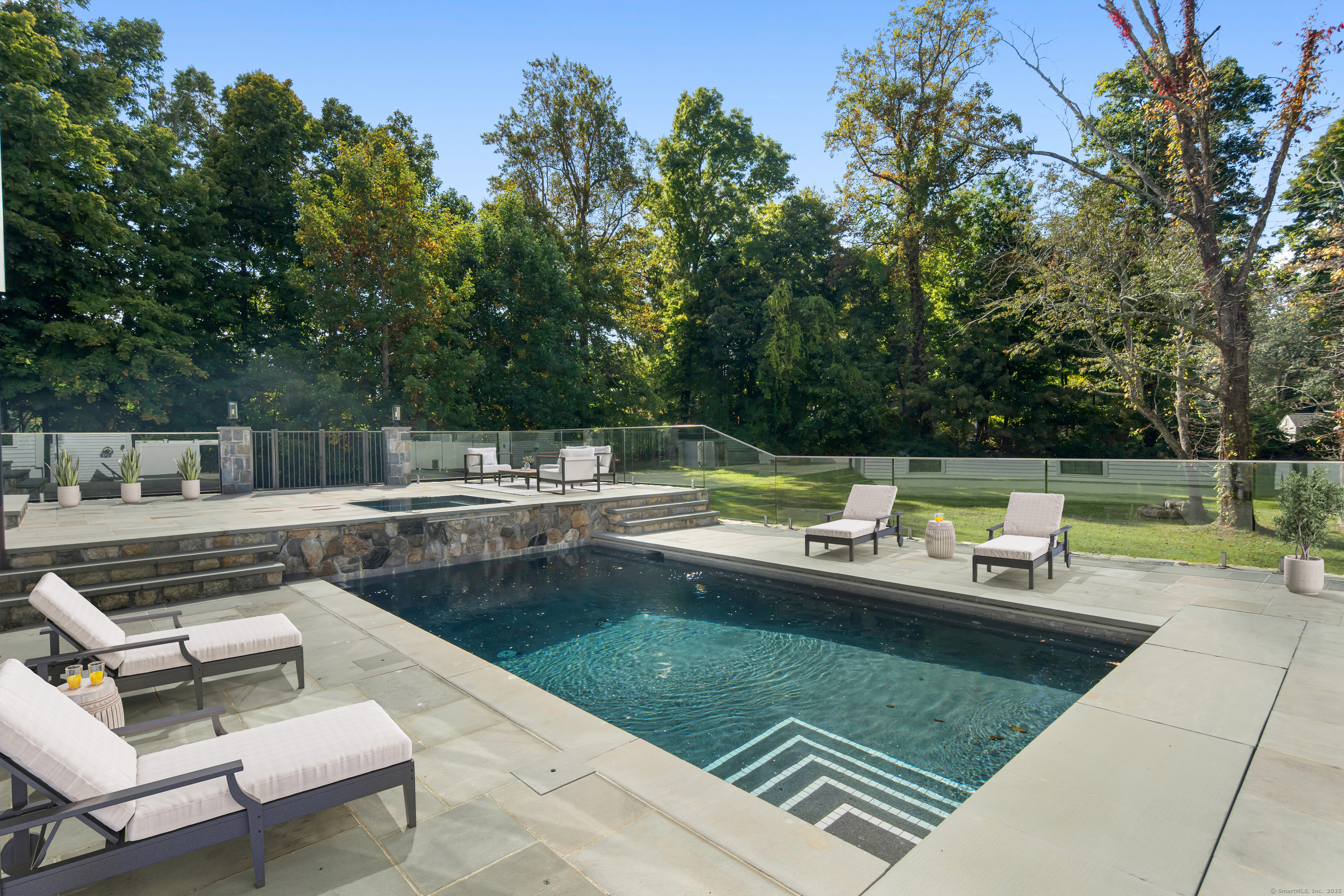 279 Old Stamford, New Canaan, Connecticut 06840