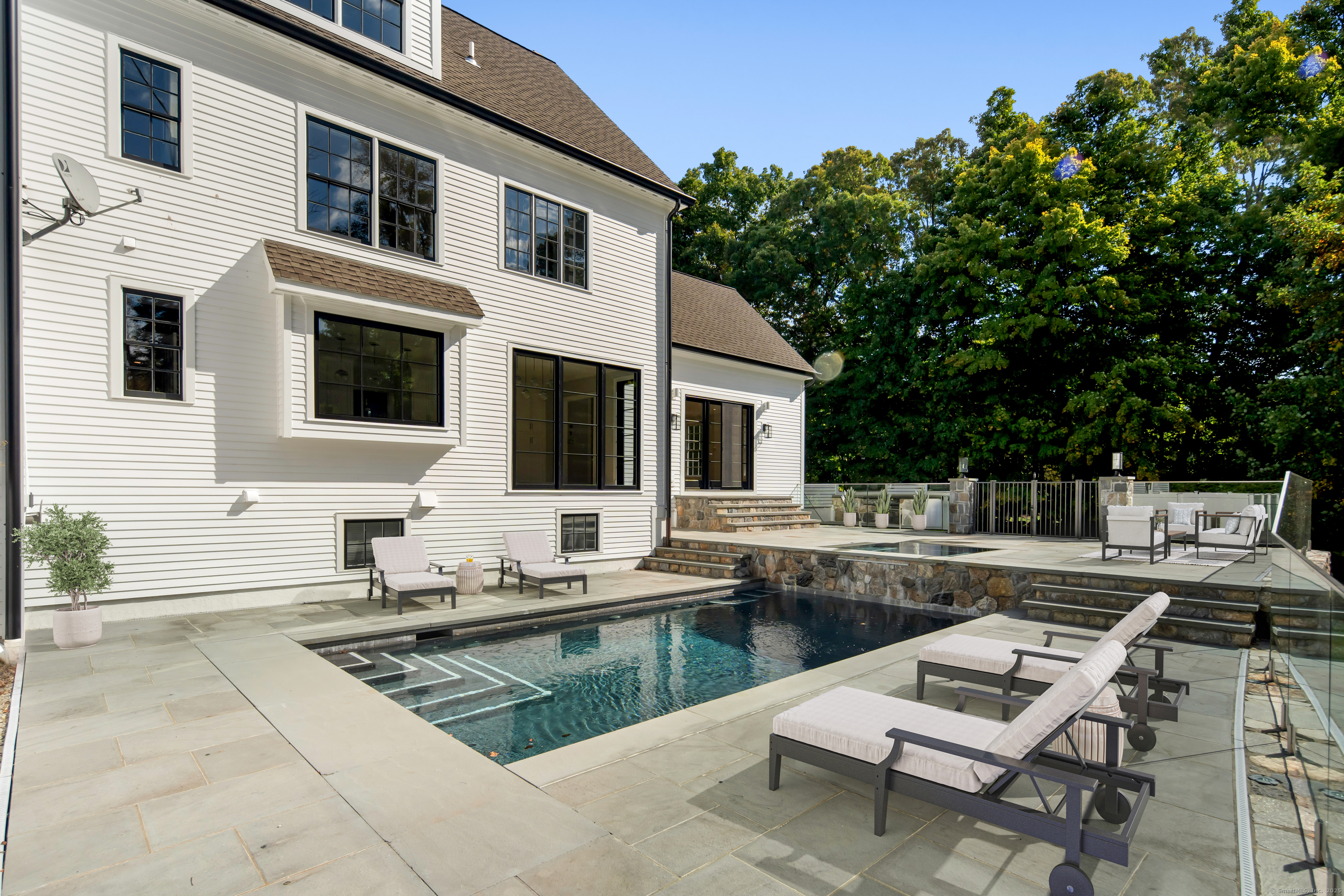 279 Old Stamford, New Canaan, Connecticut 06840