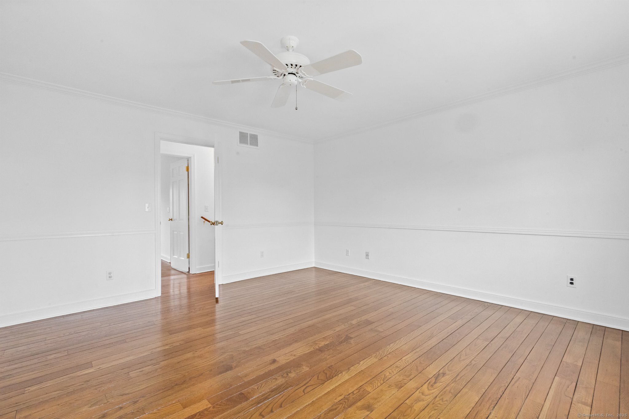 205 Main, New Canaan, Connecticut 06840