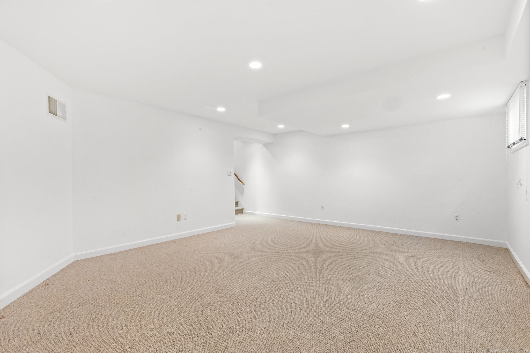 205 Main, New Canaan, Connecticut 06840