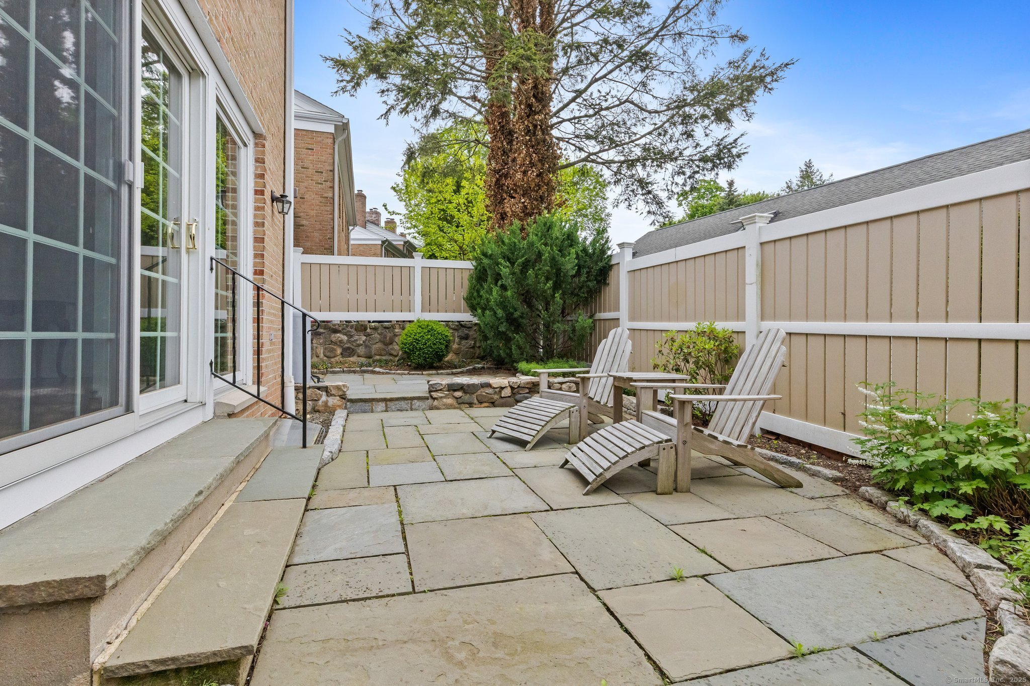 205 Main, New Canaan, Connecticut 06840