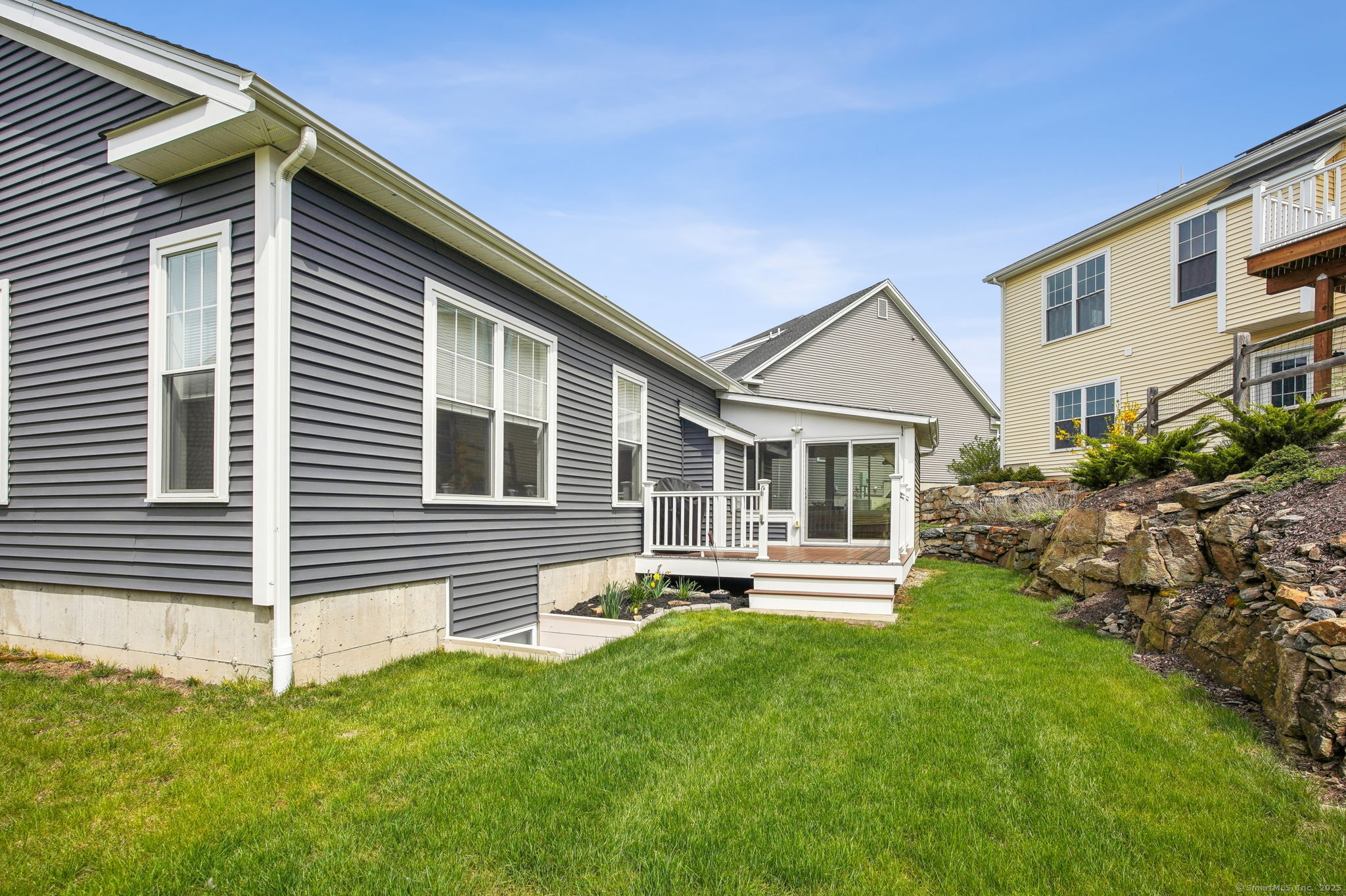 61 Fieldstone, Beacon Falls, Connecticut 06403