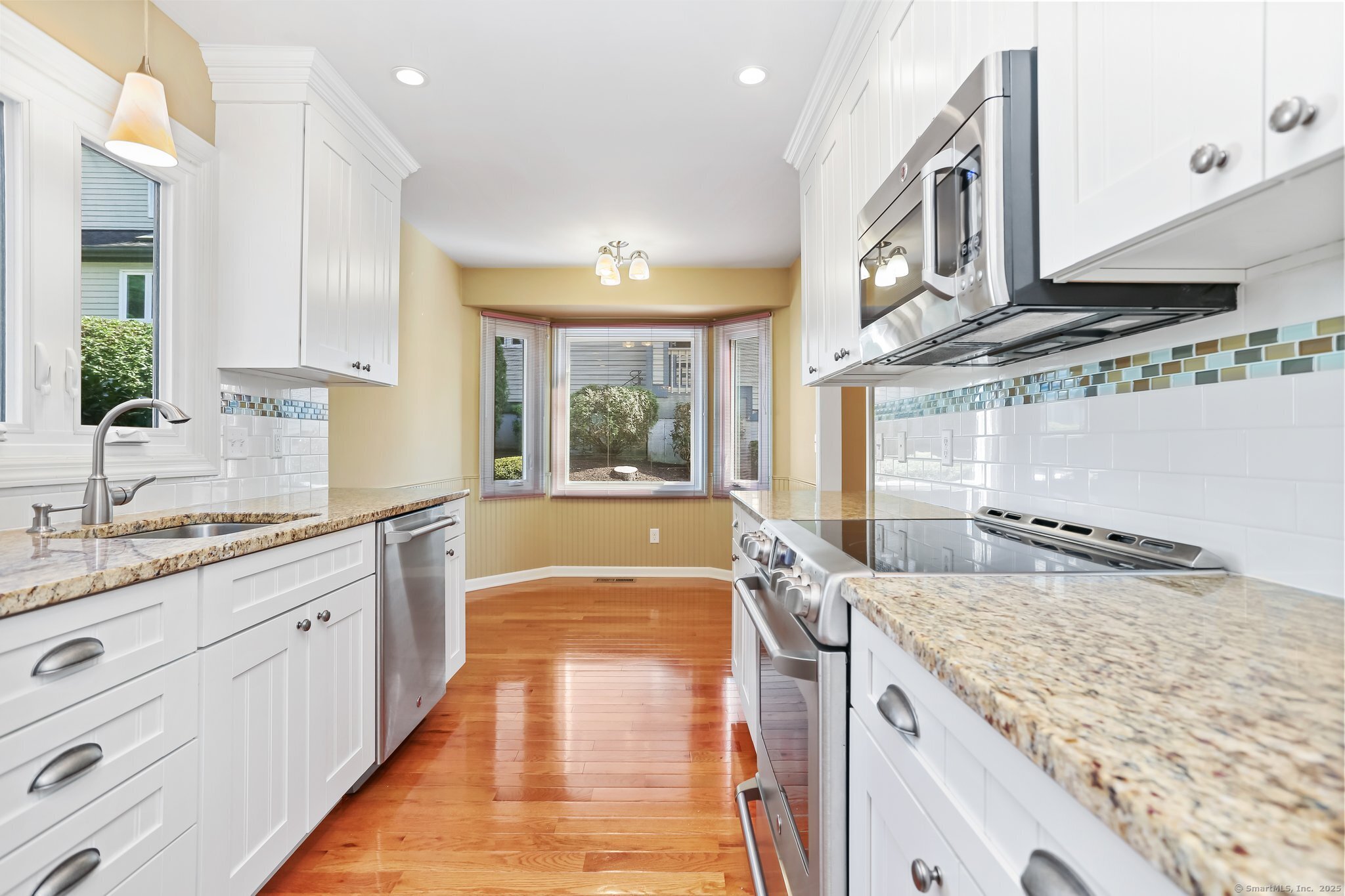 67 Ridgewood, Shelton, Connecticut 06484