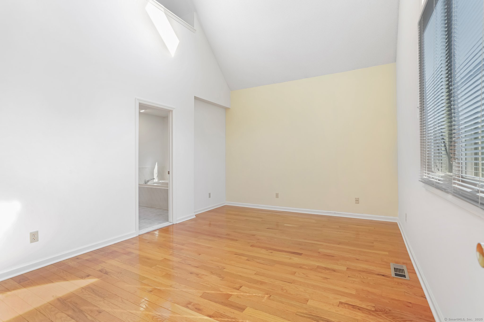 67 Ridgewood, Shelton, Connecticut 06484