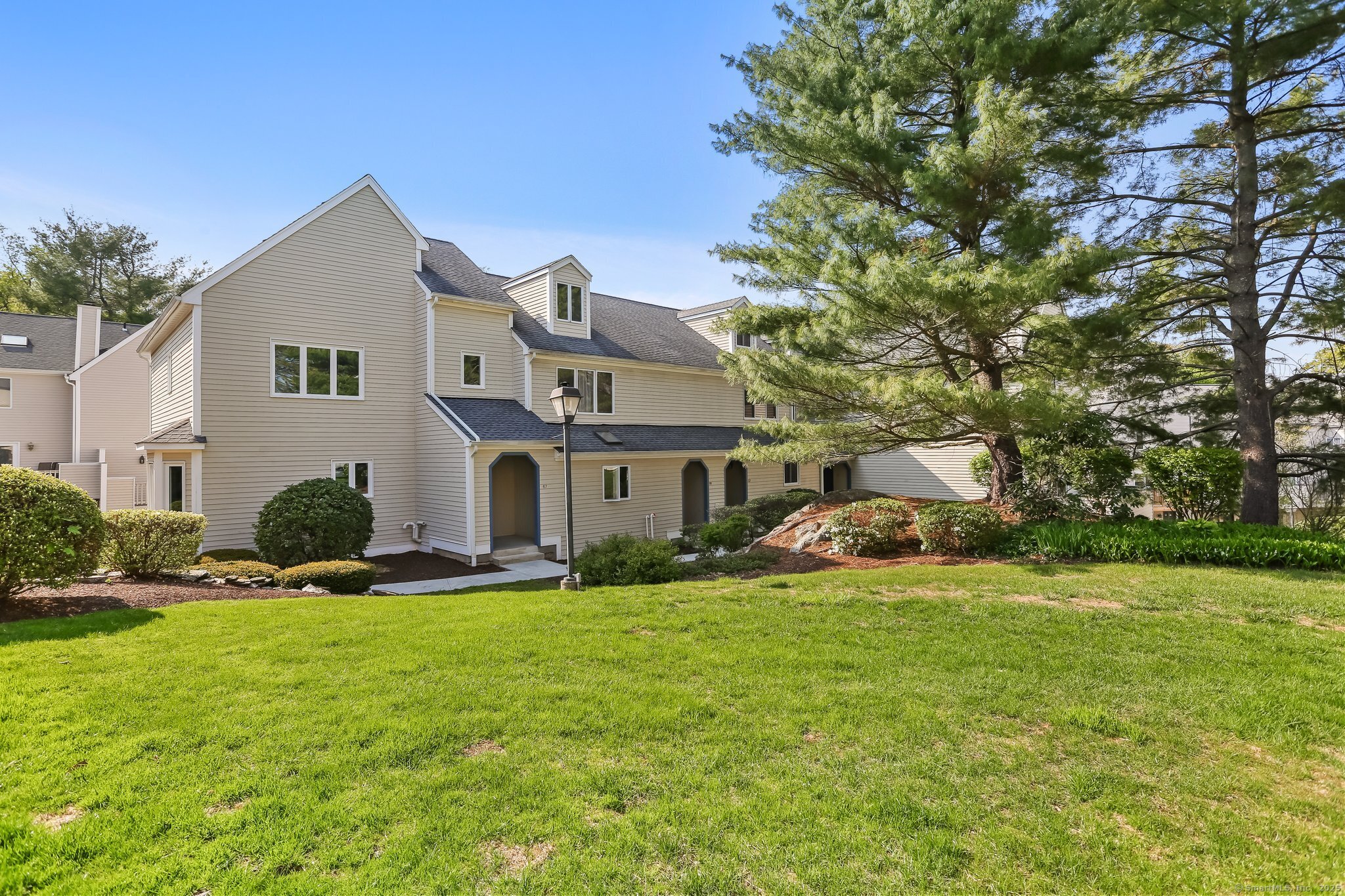 67 Ridgewood, Shelton, Connecticut 06484