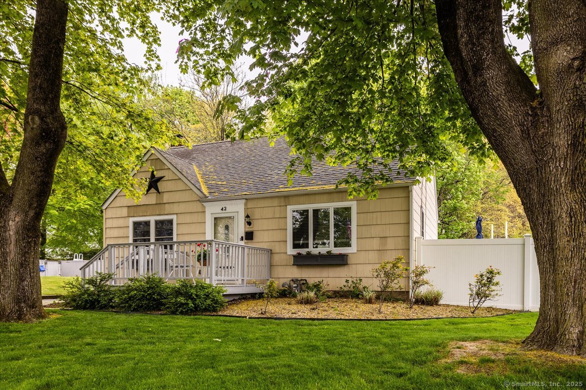 42 Corona, Milford, Connecticut 06460