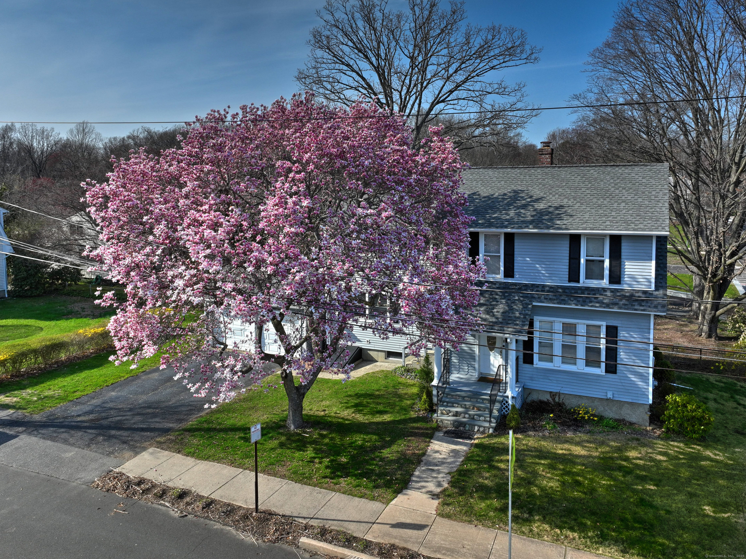 6 Thompson, Fairfield, Connecticut 06825