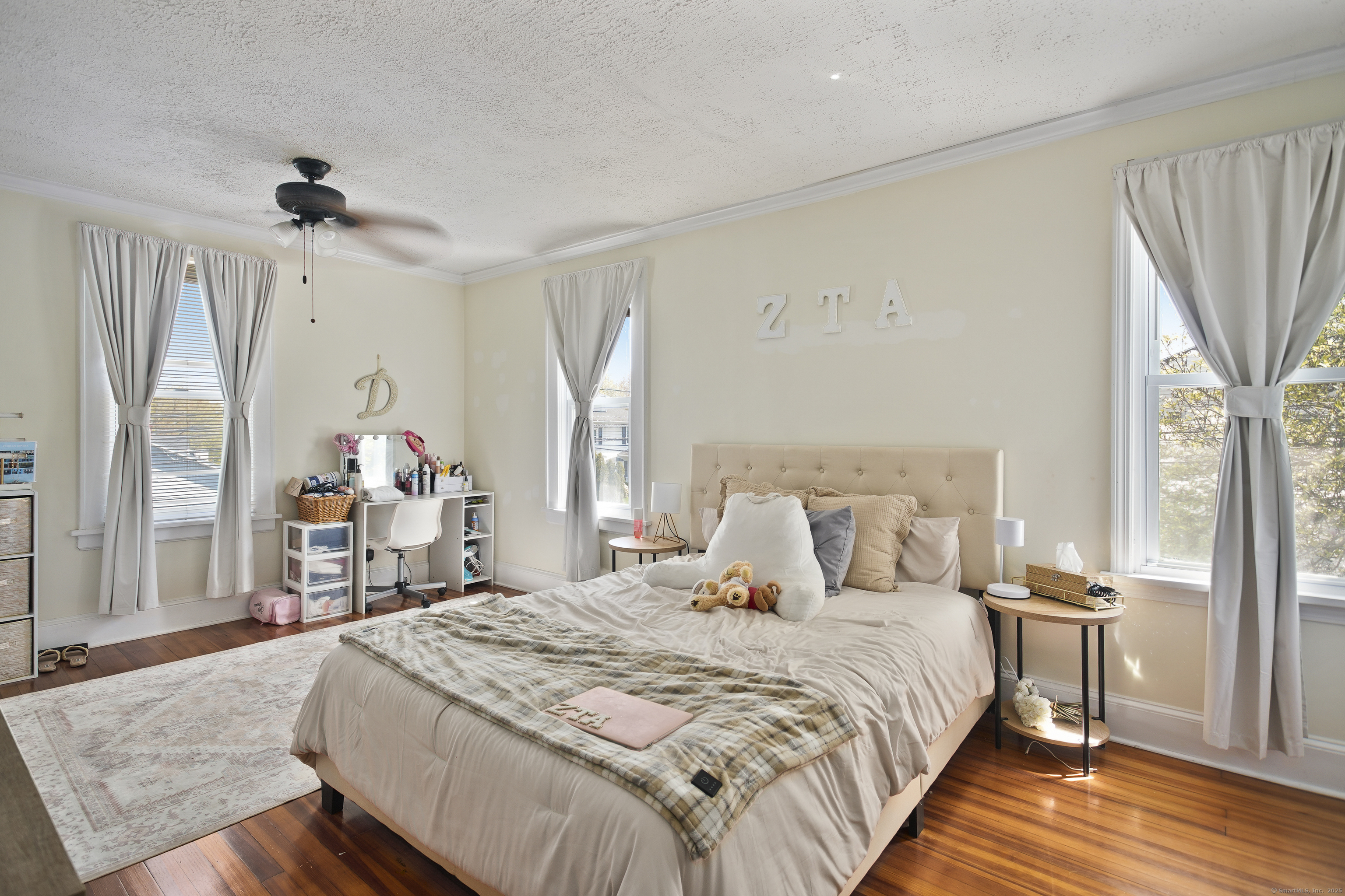 6 Thompson, Fairfield, Connecticut 06825