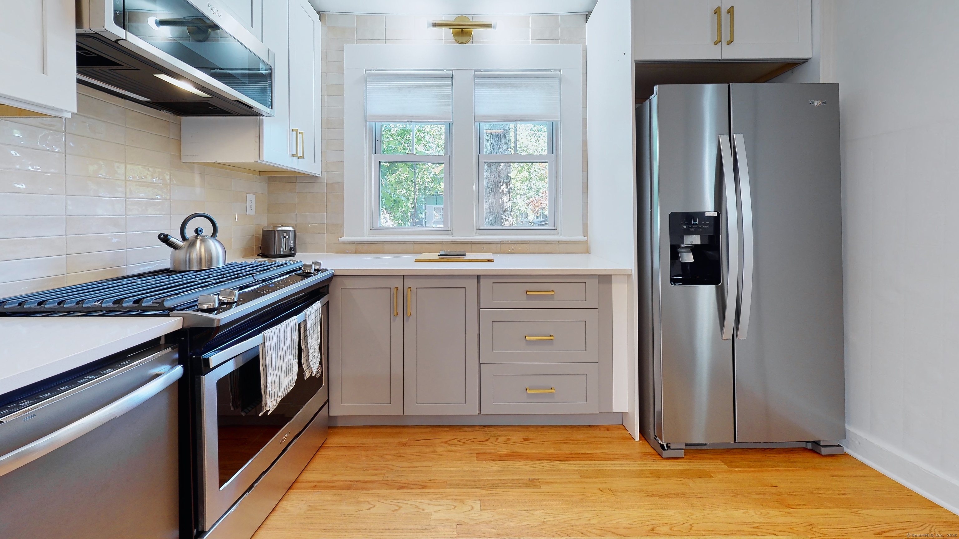 88-1/2 Edwards, New Haven, 06511, 3 Bedrooms Bedrooms, ,1 BathroomBathrooms,Residential Rental,For Sale,Edwards,24093618