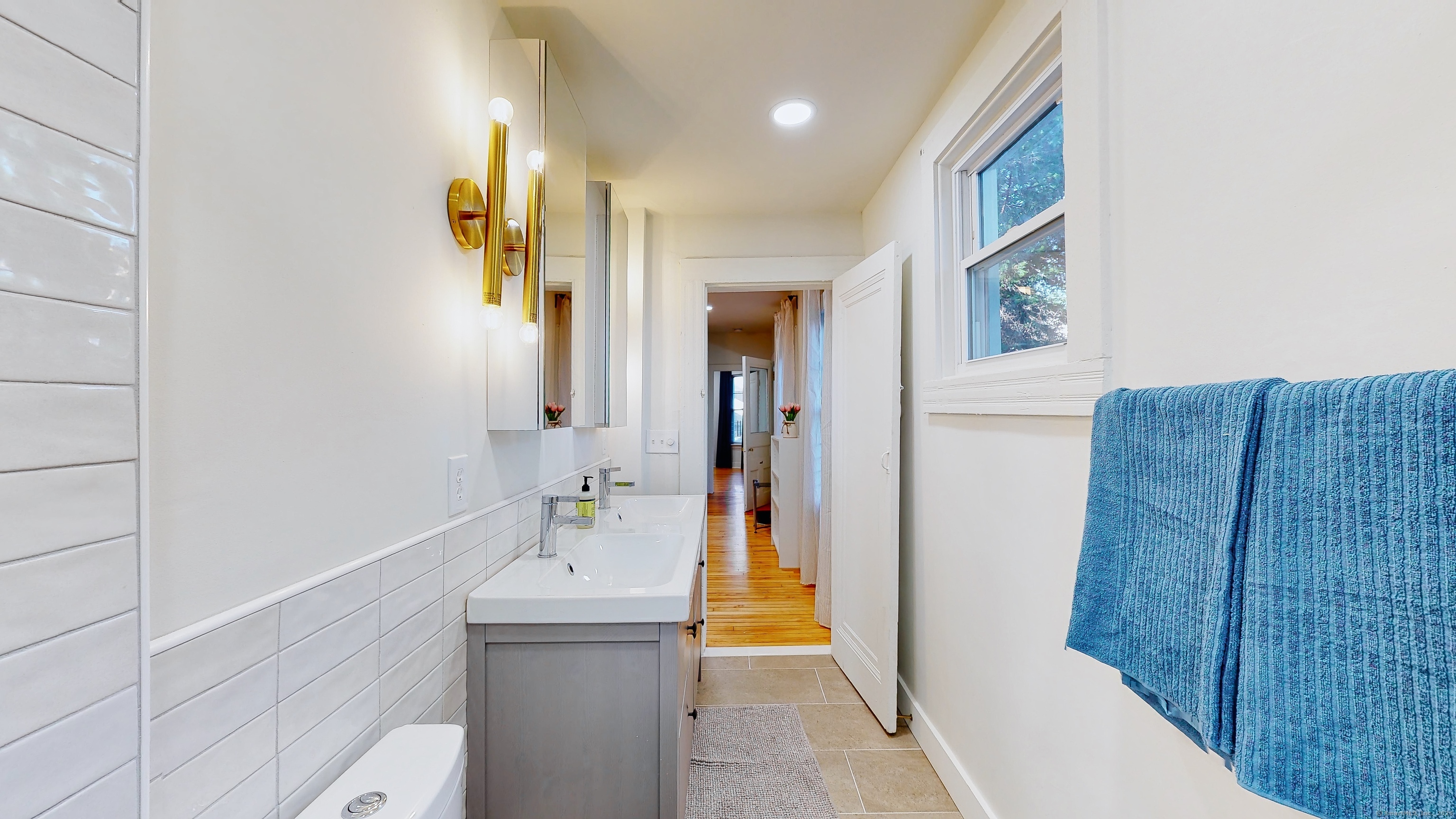 88-1/2 Edwards, New Haven, 06511, 3 Bedrooms Bedrooms, ,1 BathroomBathrooms,Residential Rental,For Sale,Edwards,24093618