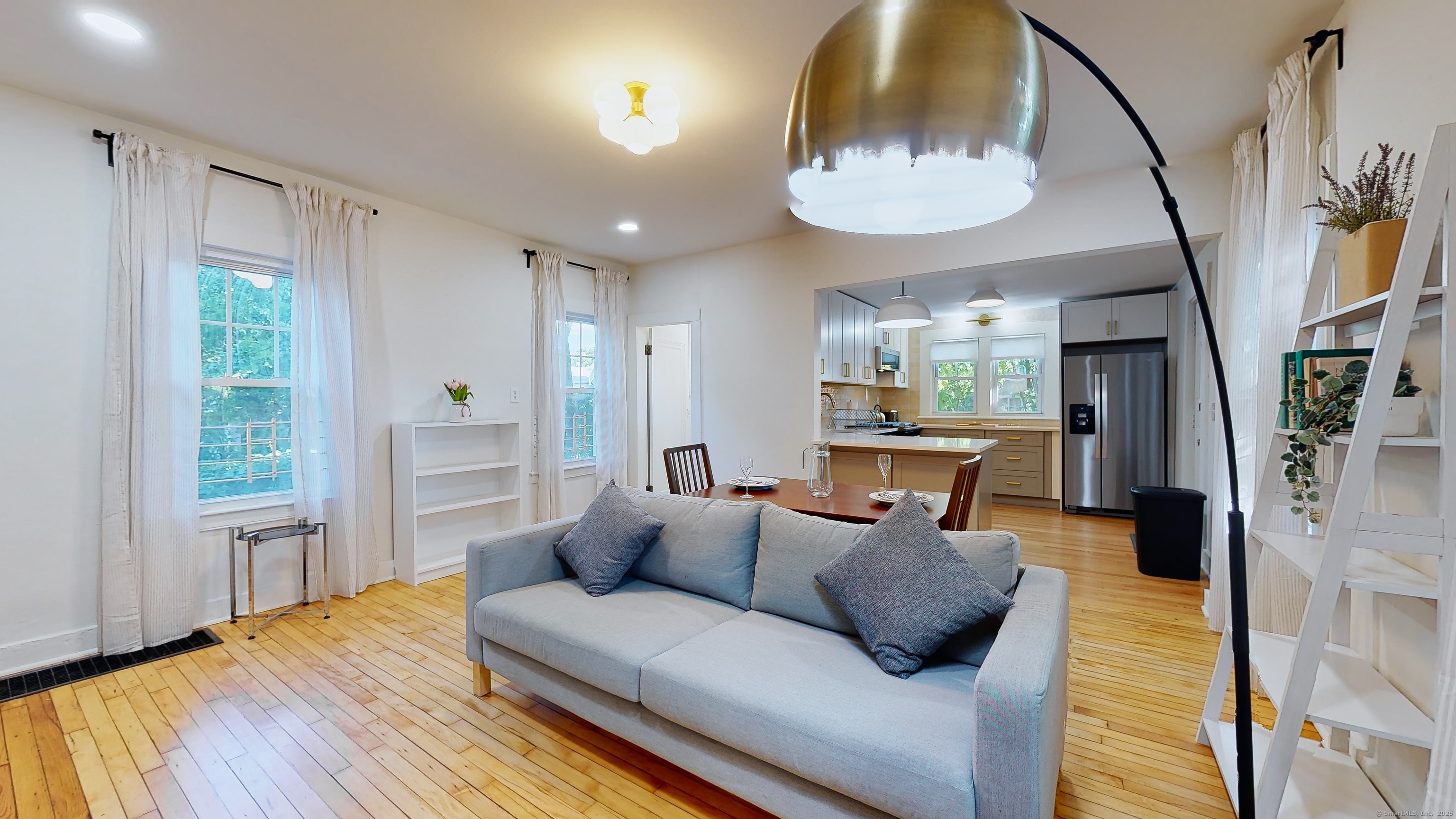 88-1/2 Edwards, New Haven, 06511, 3 Bedrooms Bedrooms, ,1 BathroomBathrooms,Residential Rental,For Sale,Edwards,24093618