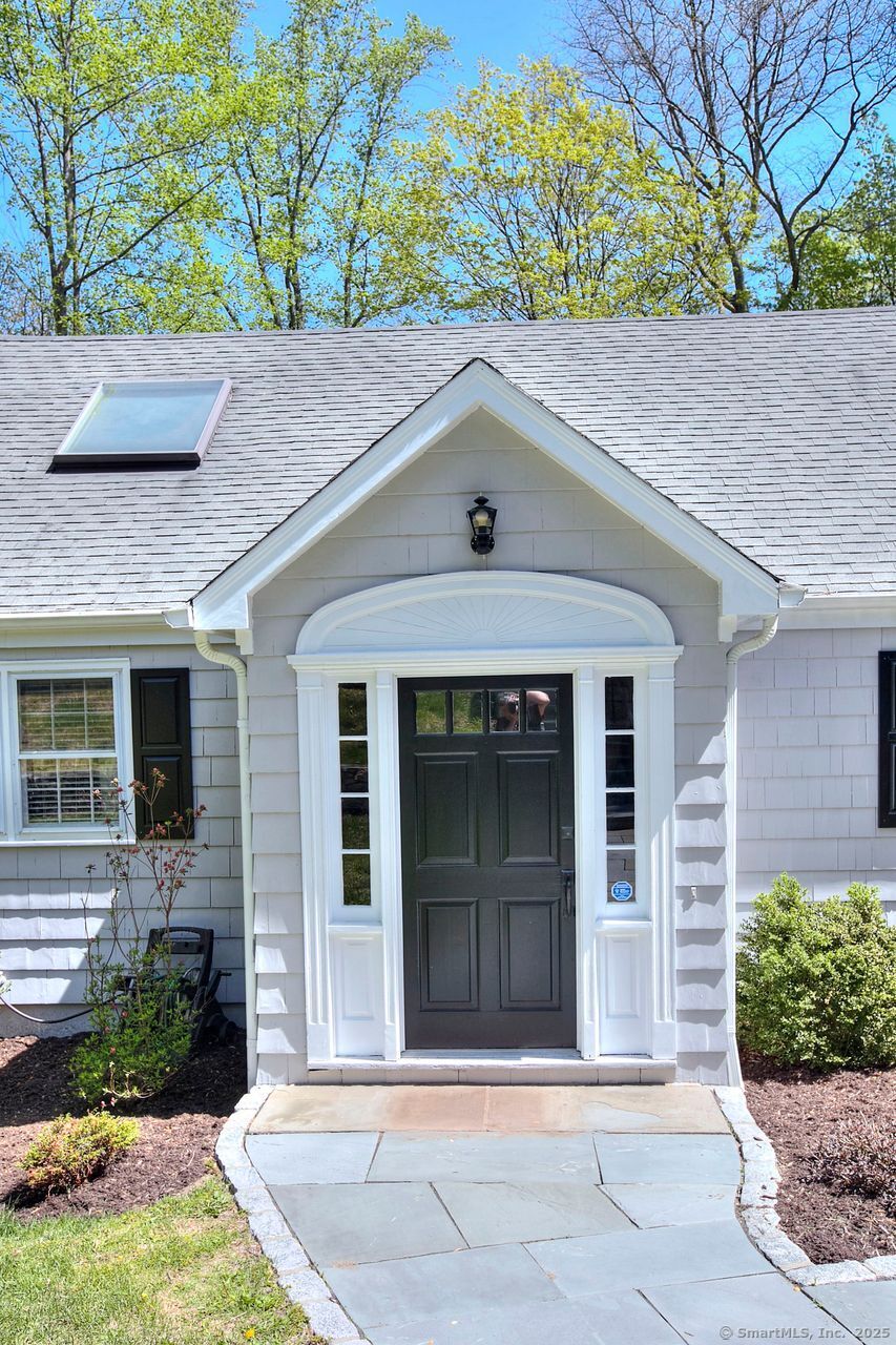 20 Cranbury, Westport, Connecticut 06880