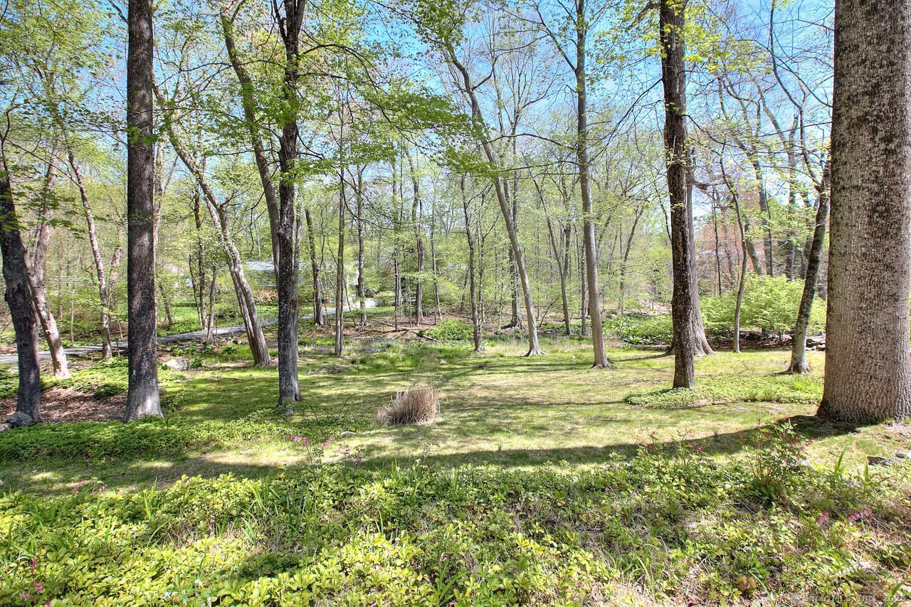 20 Cranbury, Westport, Connecticut 06880