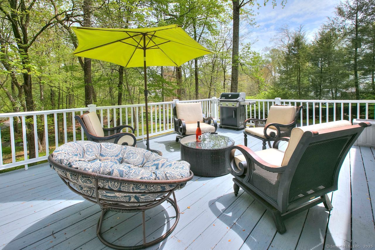 20 Cranbury, Westport, Connecticut 06880
