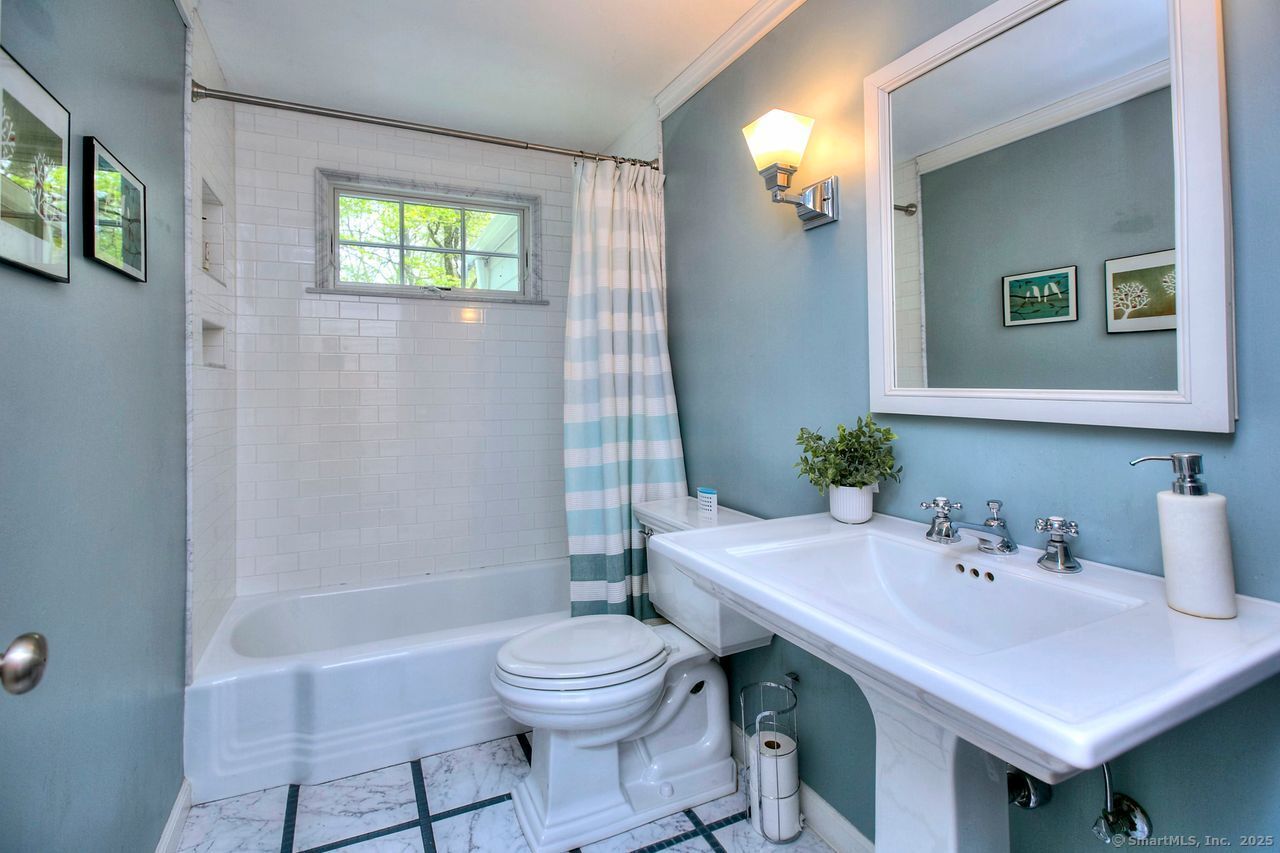 20 Cranbury, Westport, Connecticut 06880