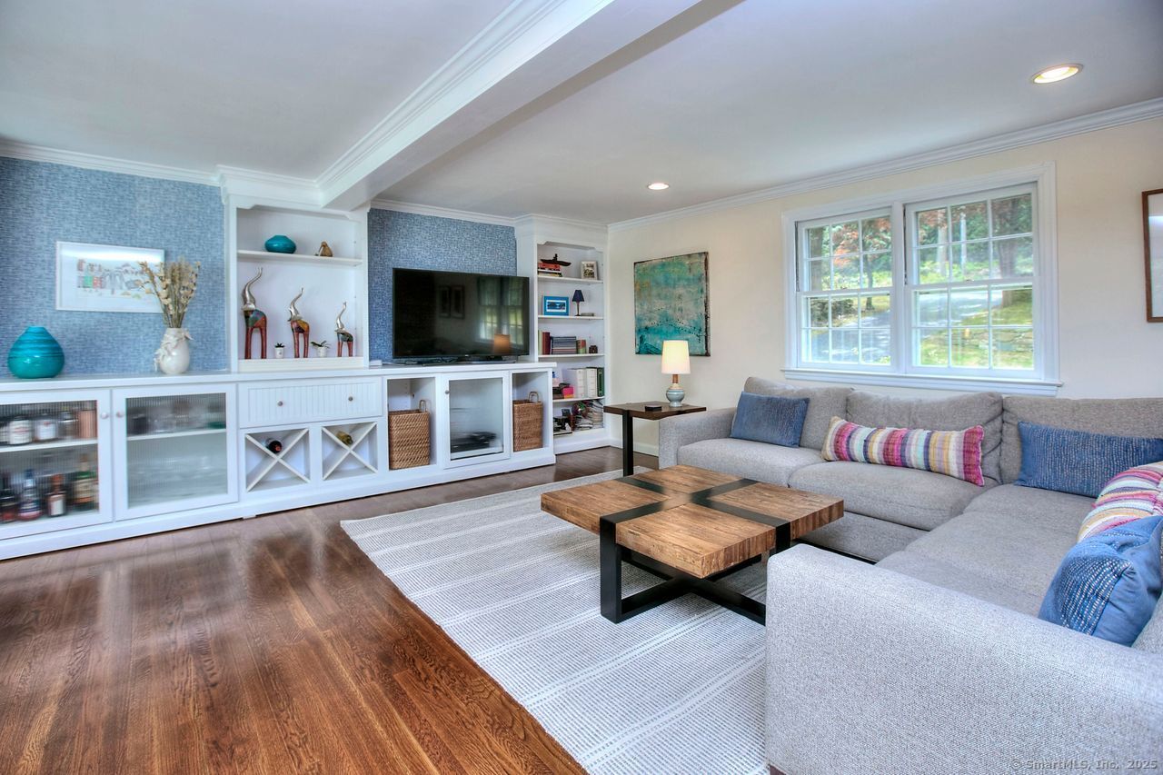 20 Cranbury, Westport, Connecticut 06880