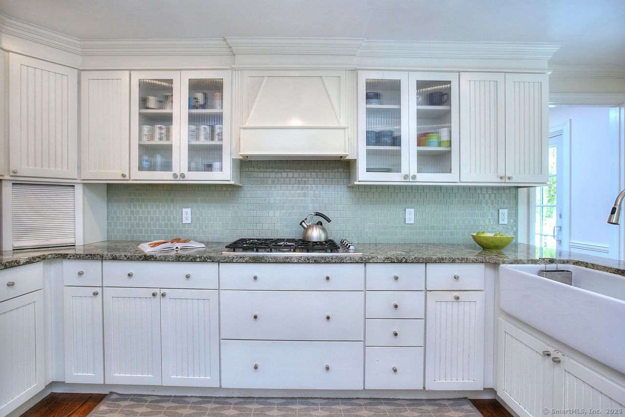 20 Cranbury, Westport, Connecticut 06880