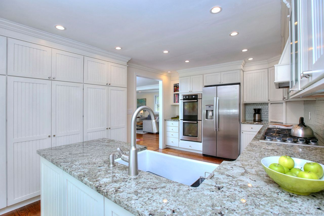 20 Cranbury, Westport, Connecticut 06880
