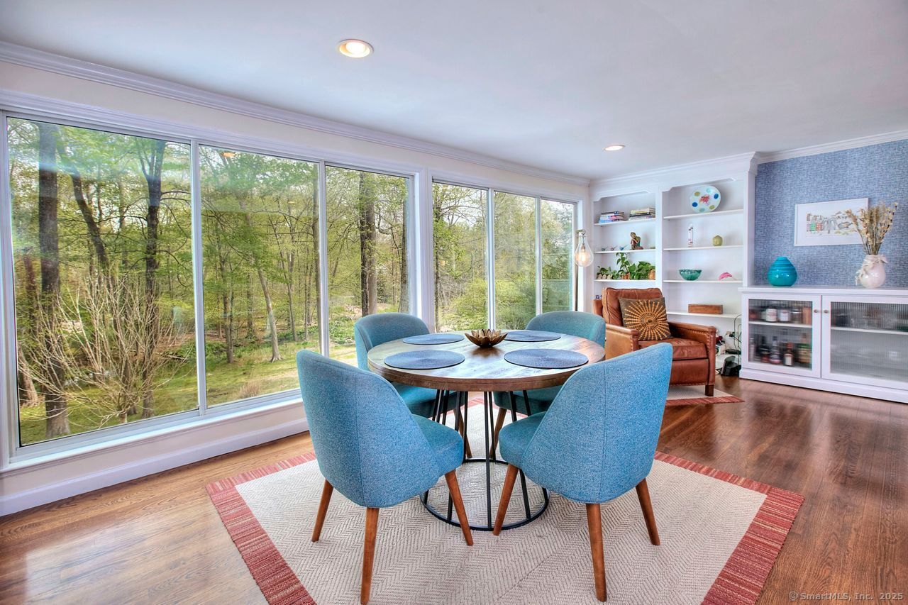20 Cranbury, Westport, Connecticut 06880