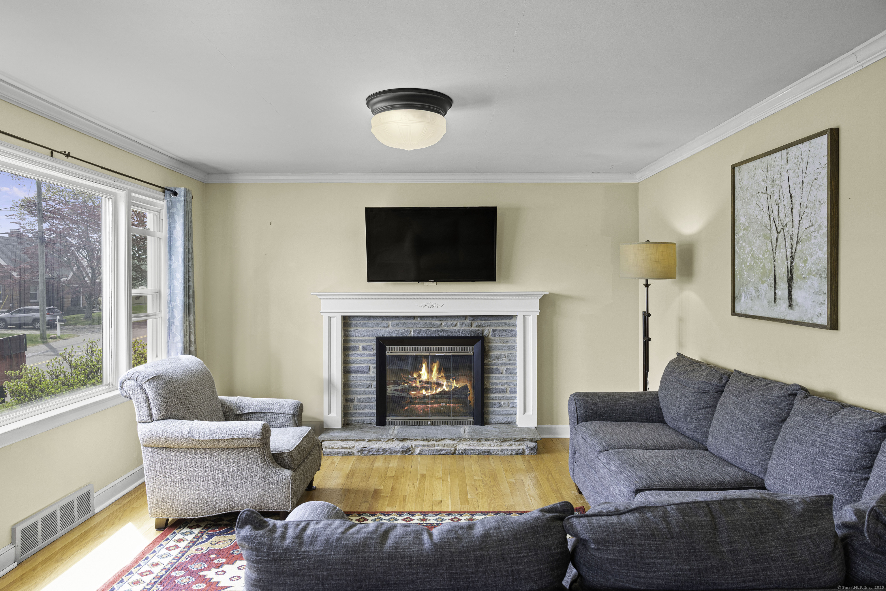 870 Lakeside, Bridgeport, Connecticut 06606