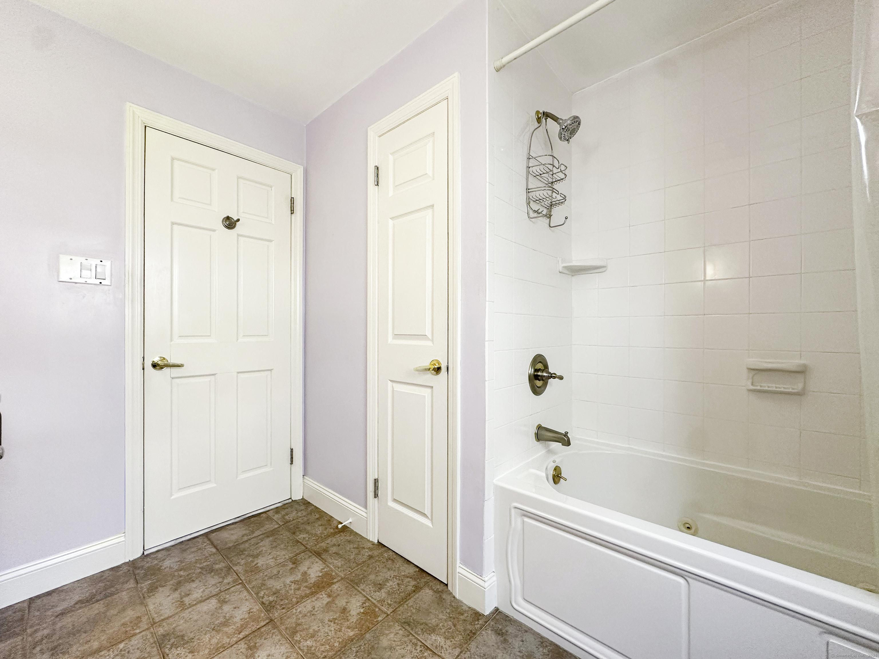 870 Lakeside, Bridgeport, Connecticut 06606