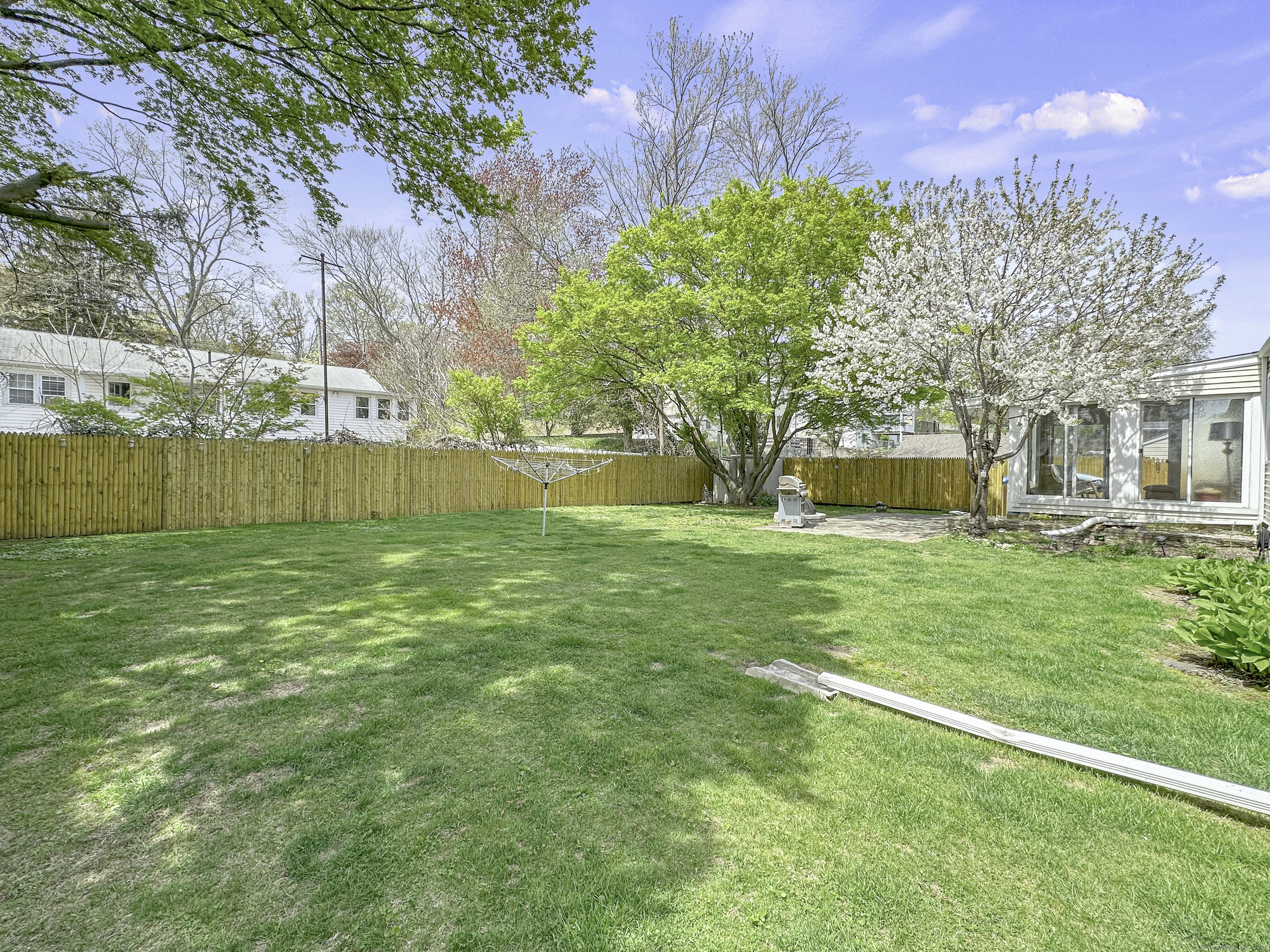 870 Lakeside, Bridgeport, Connecticut 06606