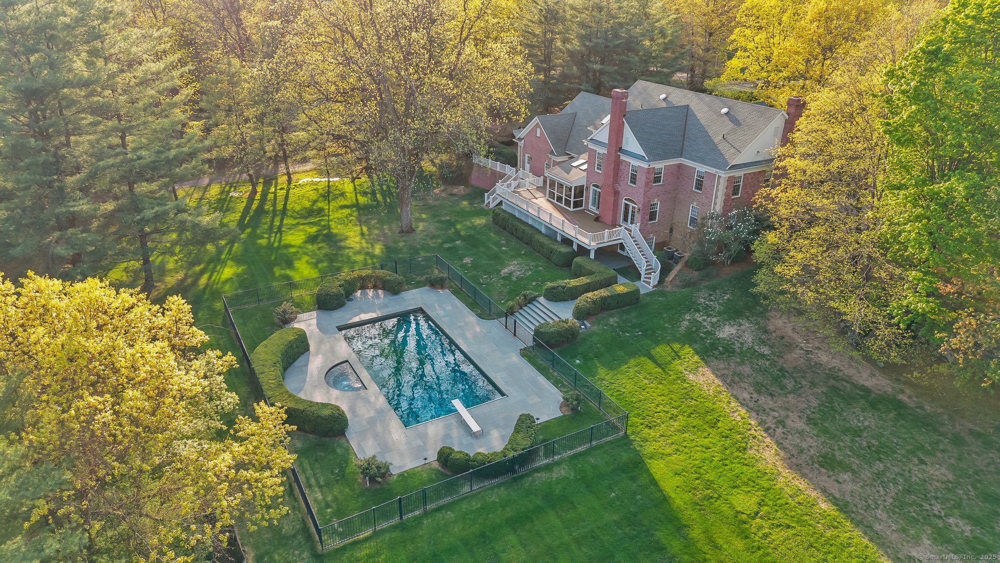 120 Whipstick, Ridgefield, Connecticut 06877