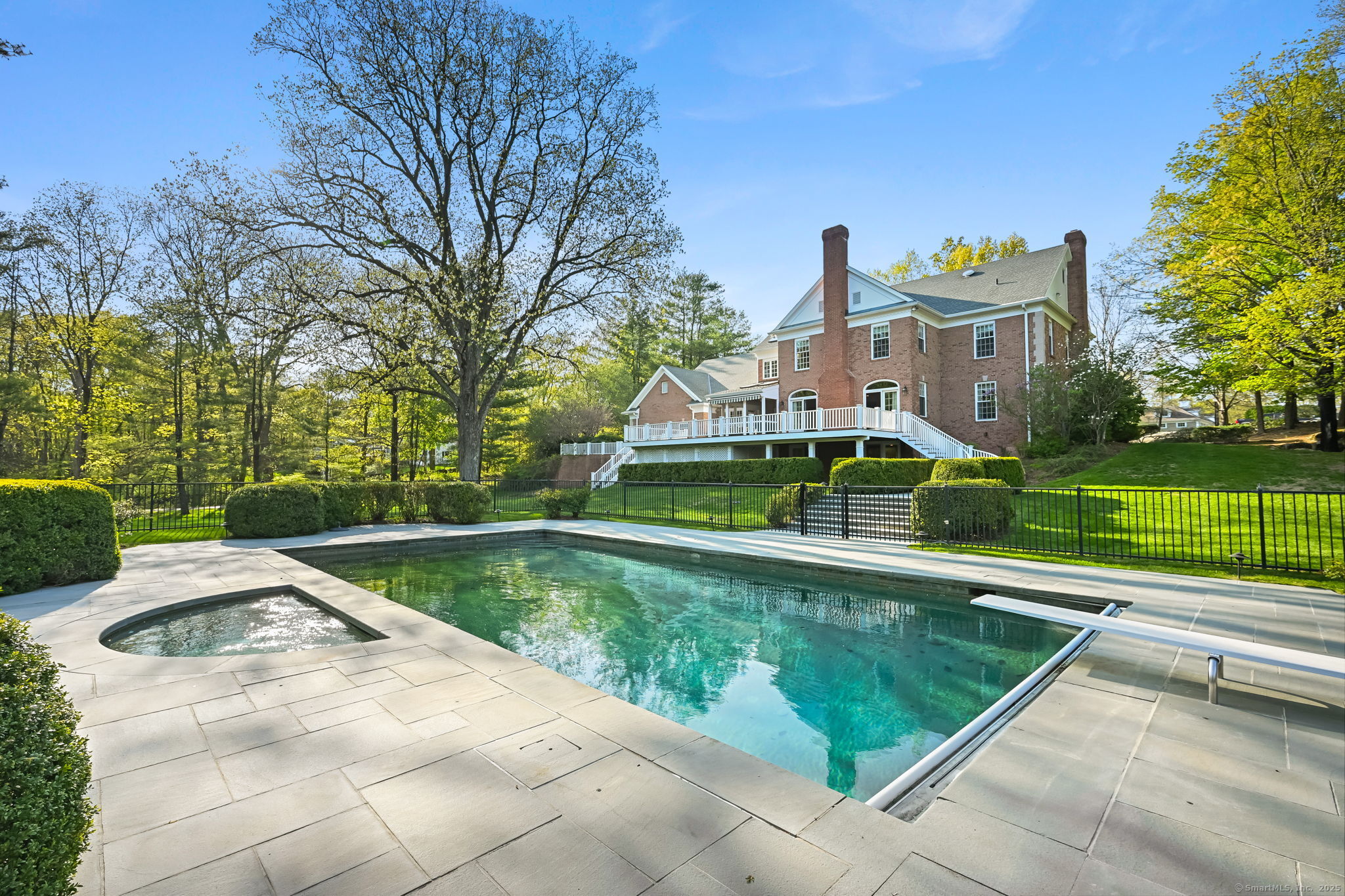 120 Whipstick, Ridgefield, Connecticut 06877