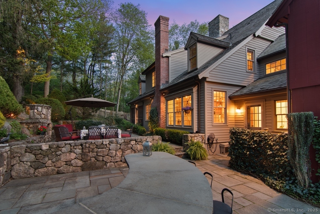 38 Old Rock, Norwalk, Connecticut 06850
