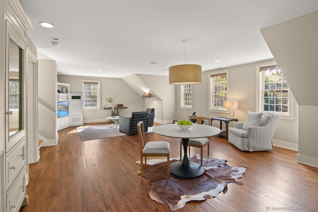 38 Old Rock, Norwalk, Connecticut 06850