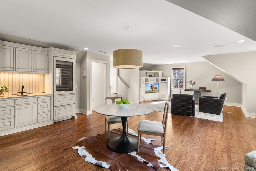 38 Old Rock, Norwalk, Connecticut 06850