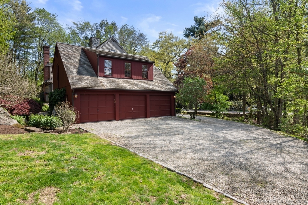38 Old Rock, Norwalk, Connecticut 06850