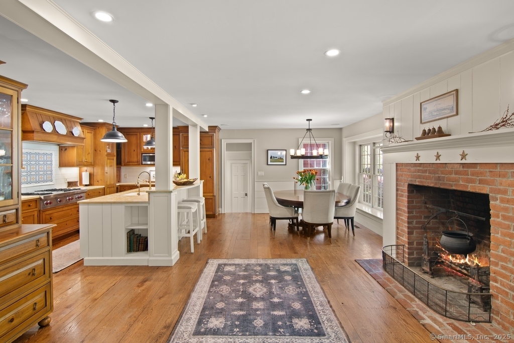 38 Old Rock, Norwalk, Connecticut 06850