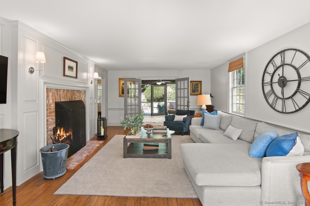 38 Old Rock, Norwalk, Connecticut 06850