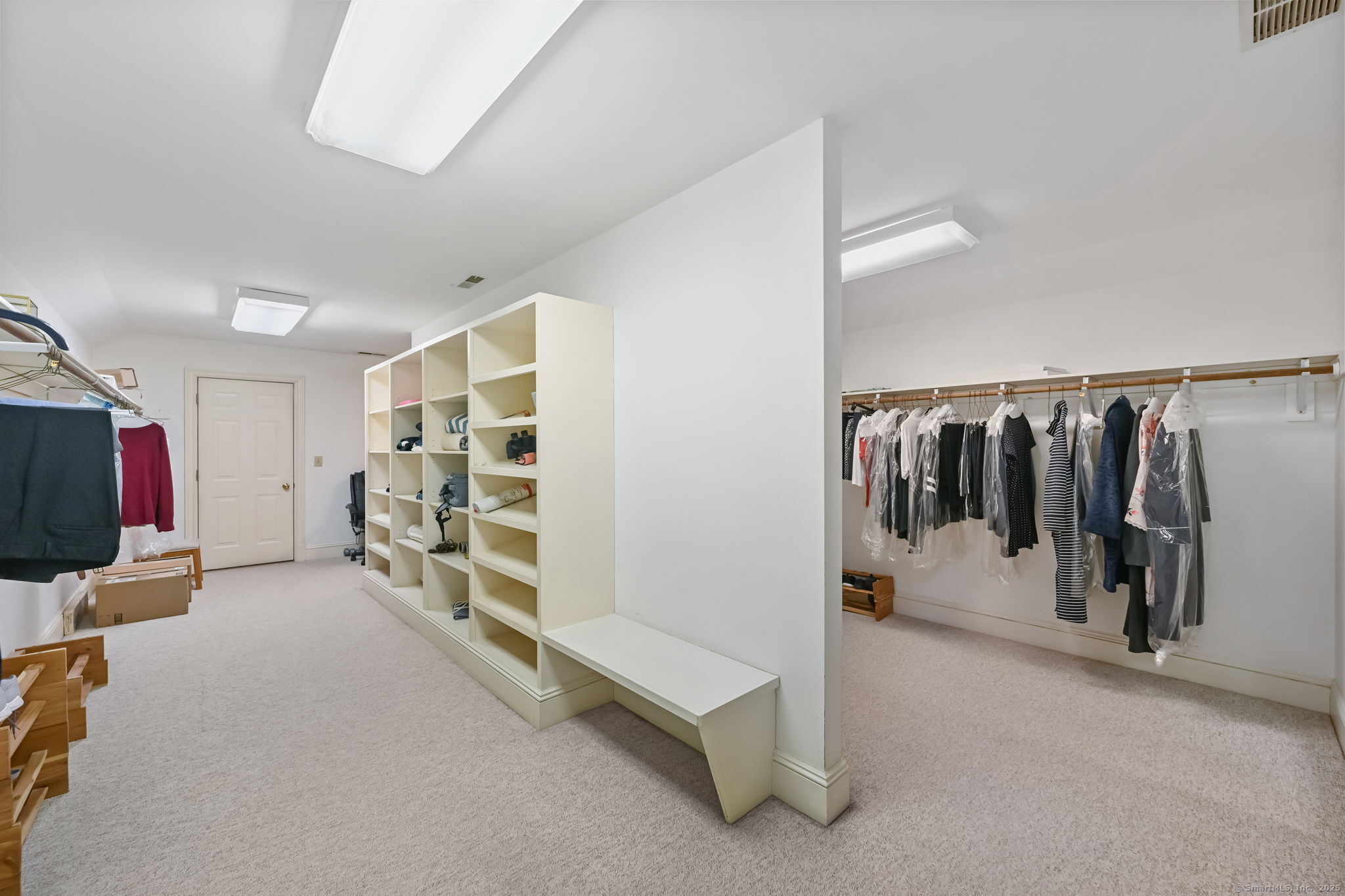 120 Whipstick, Ridgefield, Connecticut 06877