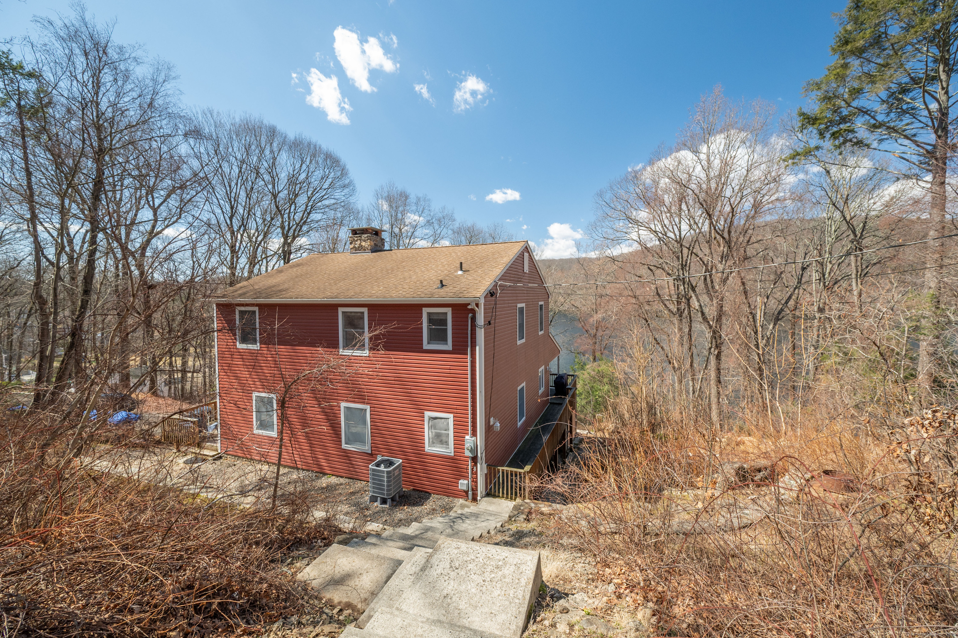 20 Musnug, Danbury, Connecticut 06811
