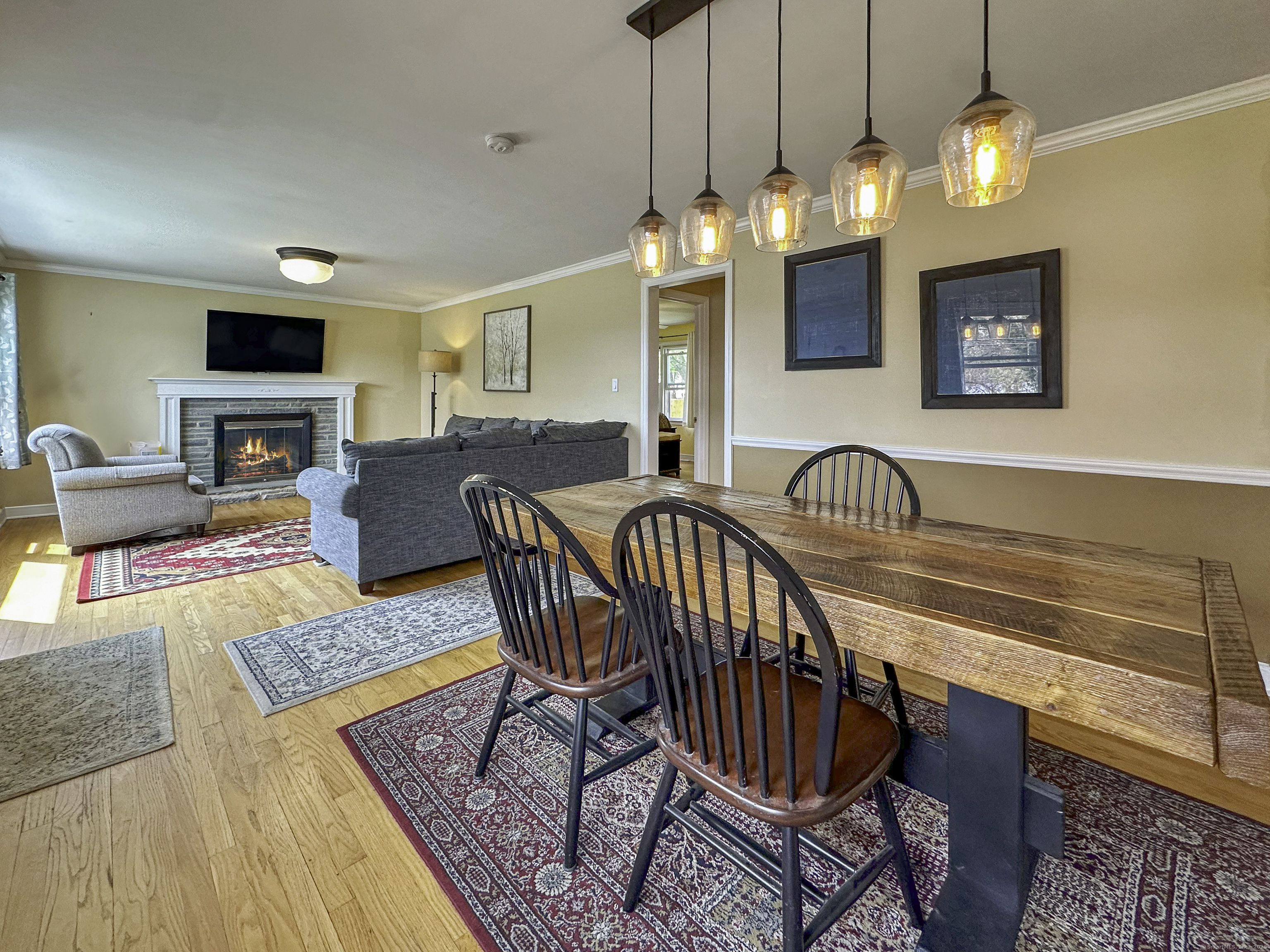 870 Lakeside, Bridgeport, Connecticut 06606