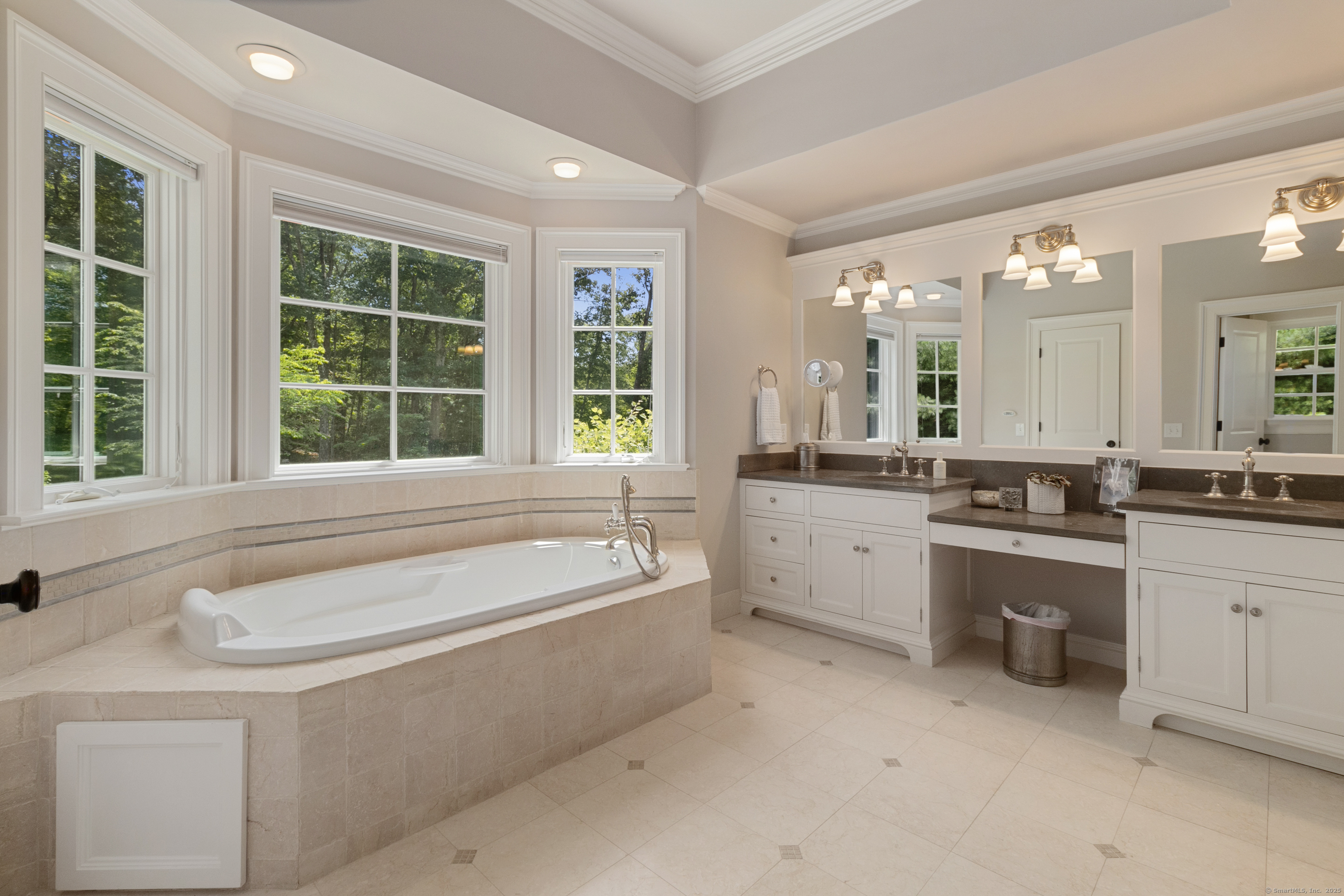 37 Beaverbrook, Weston, Connecticut 06883