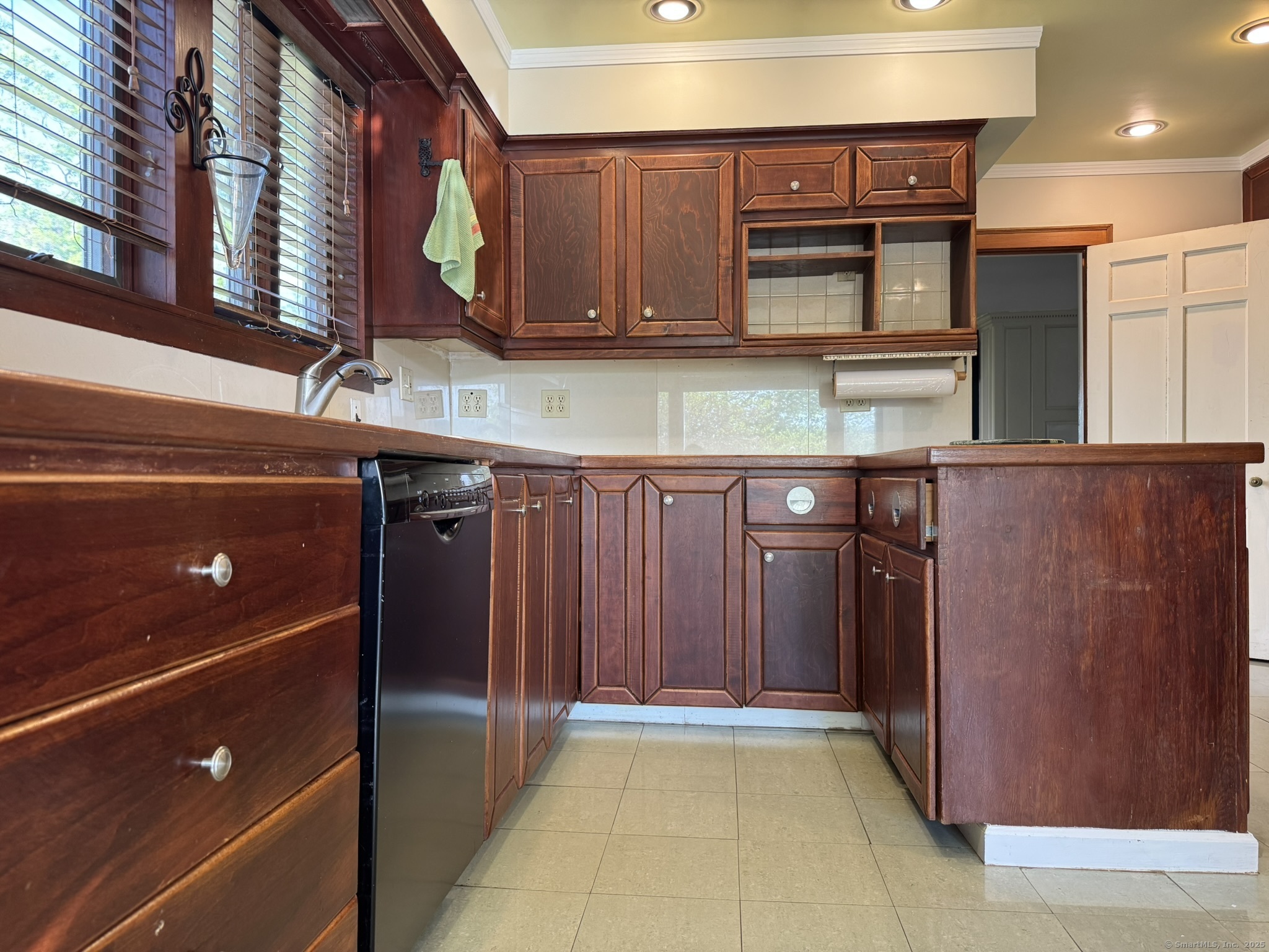 135 Lambert, Meriden, Connecticut 06451
