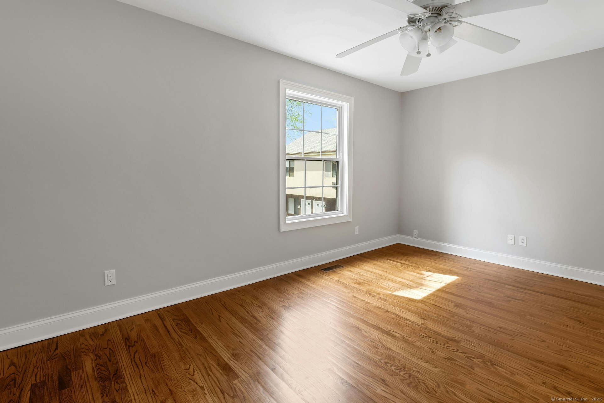 65 Seaside, Stamford, Connecticut 06902