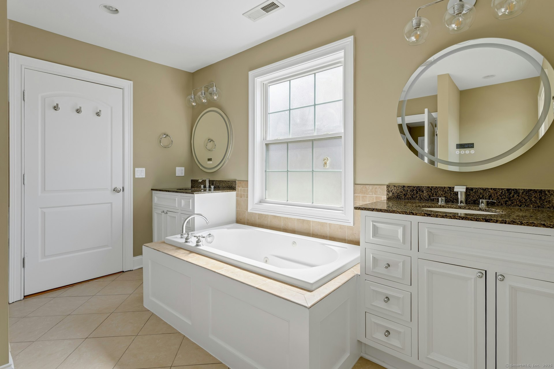 65 Seaside, Stamford, Connecticut 06902