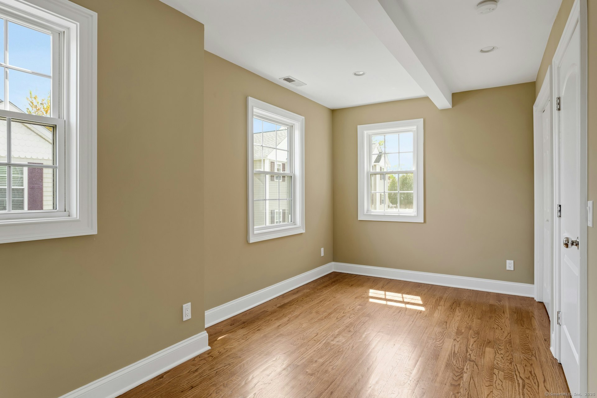 65 Seaside, Stamford, Connecticut 06902